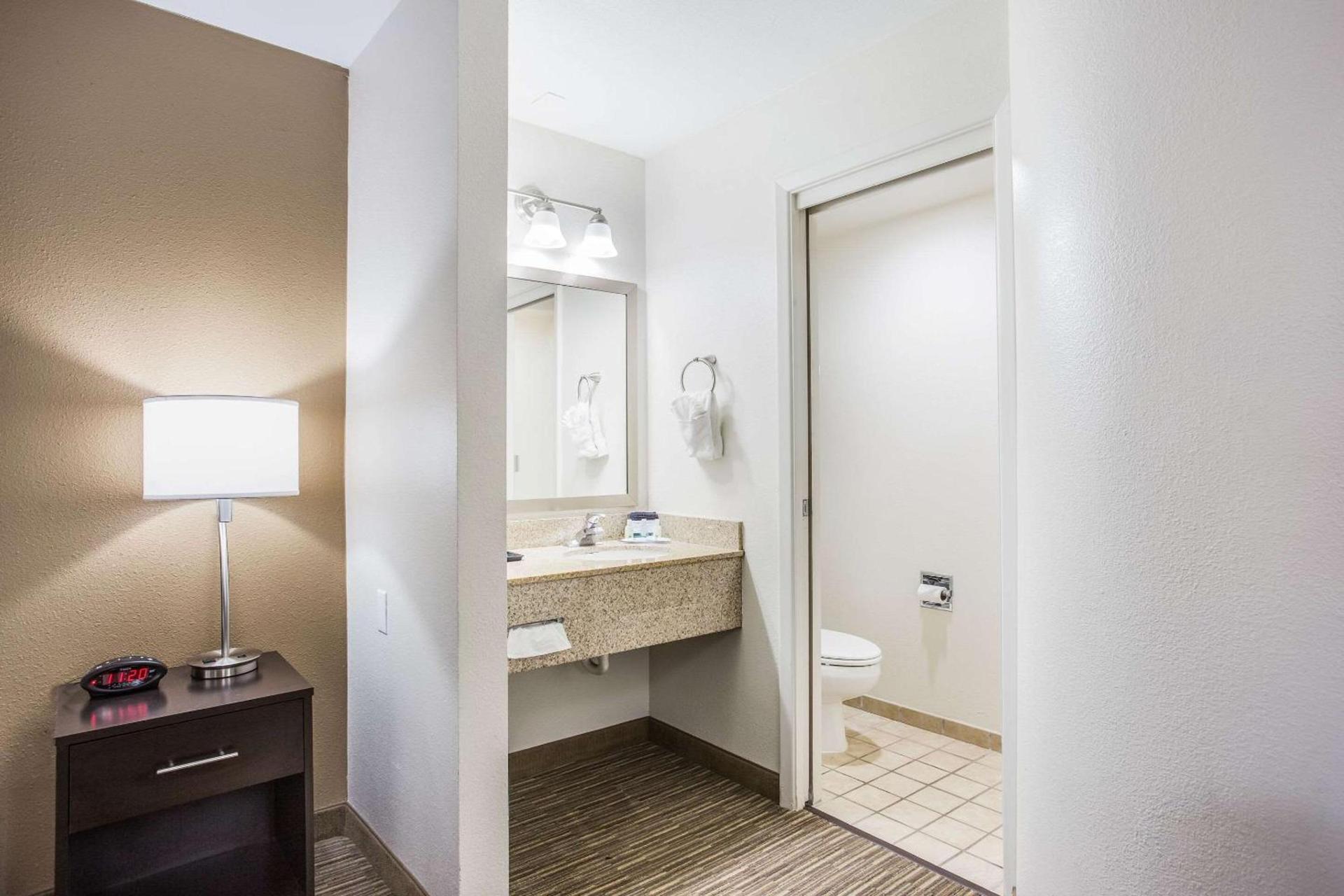 Quality Inn & Suites Meridian - West Boise photo 19