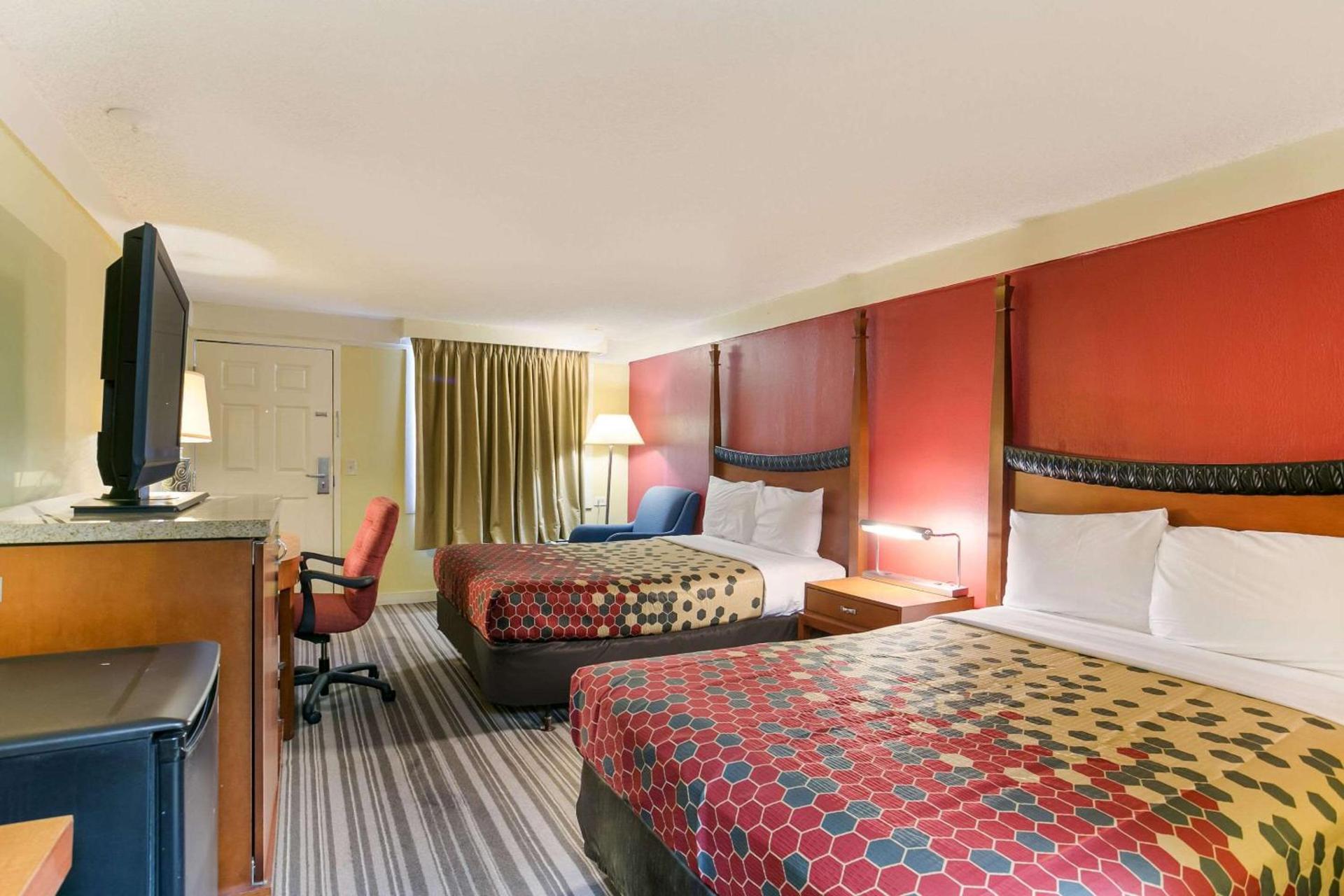 Econo Lodge Frederick I-70 photo 8