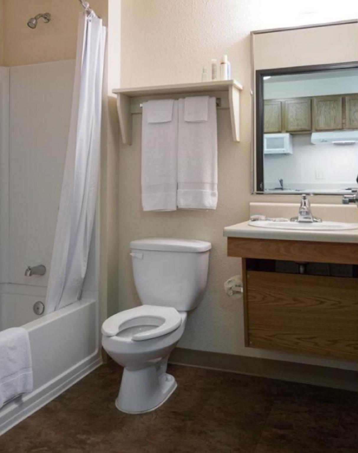 WoodSpring Suites Dallas Rockwall photo 30