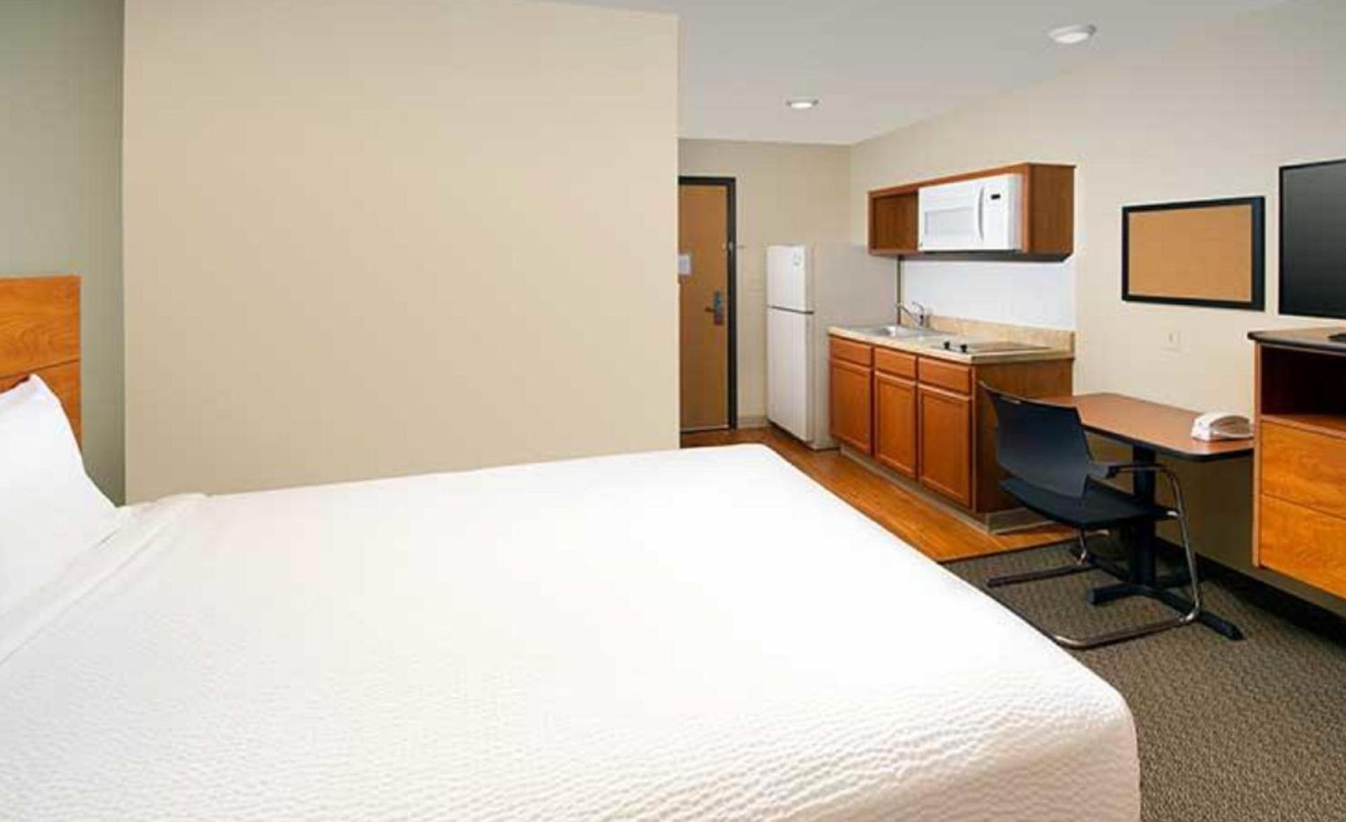 WoodSpring Suites Dallas Rockwall photo 31