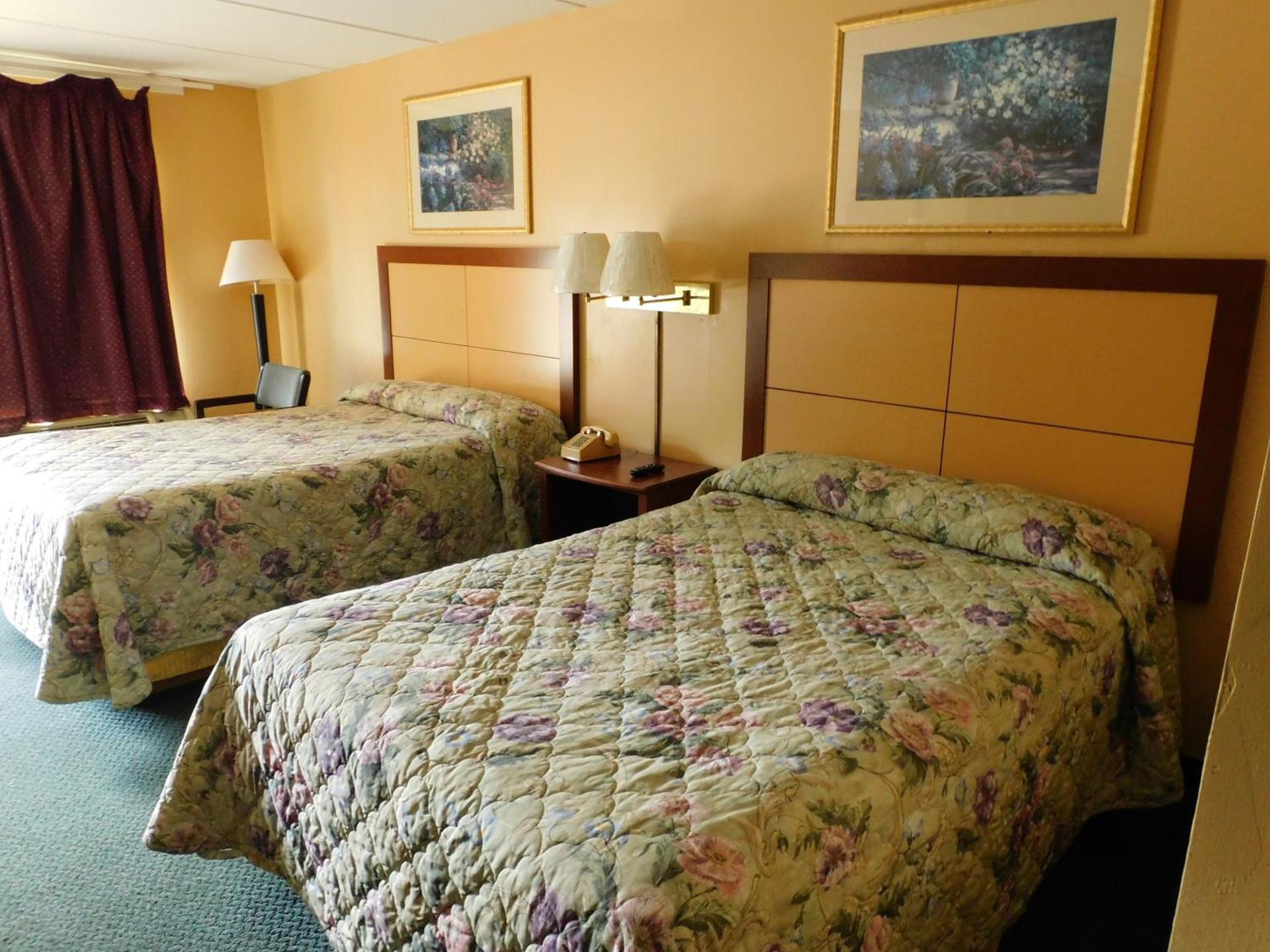 Camilla Inn & Suites photo 31