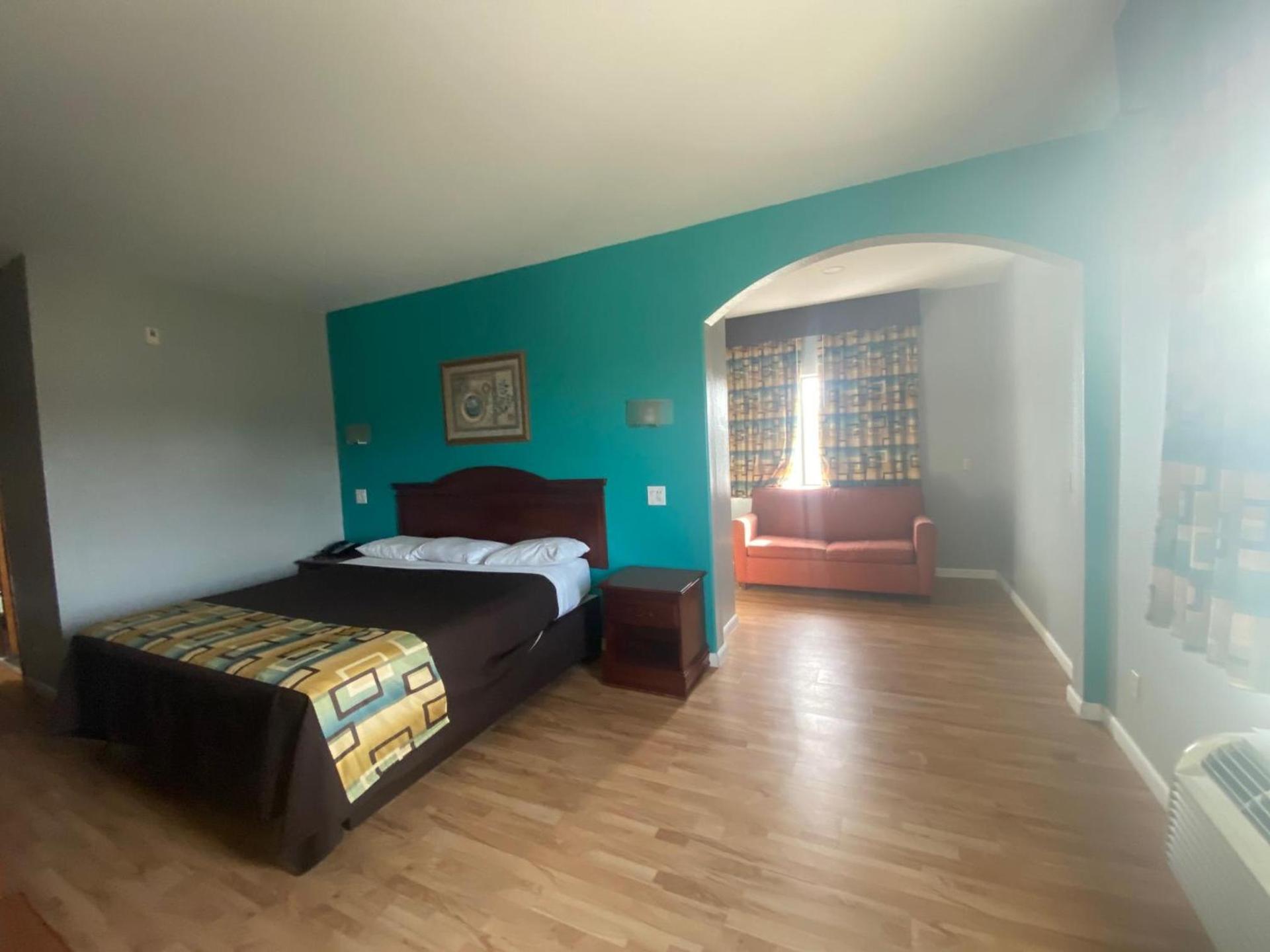 Tropicana Inn and Suites photo 21