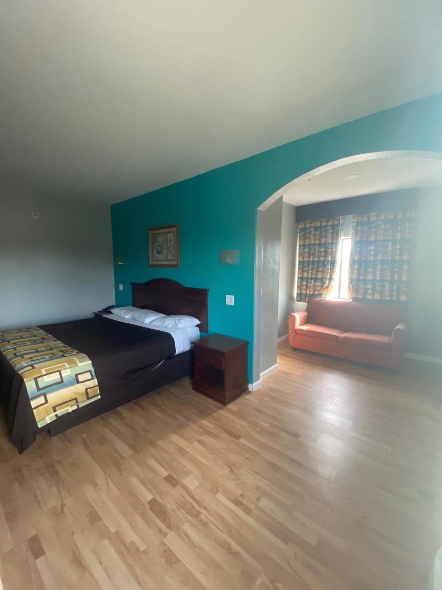 Tropicana Inn and Suites photo 24