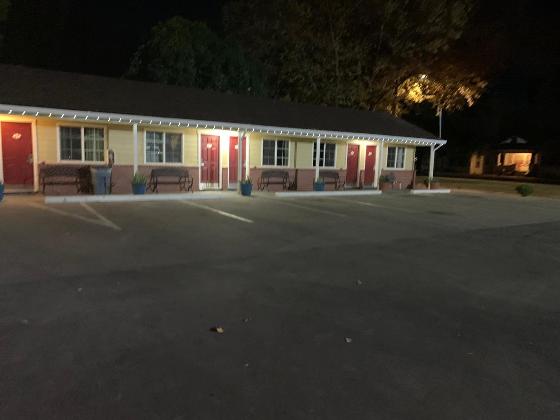 Colusa Motel photo 17