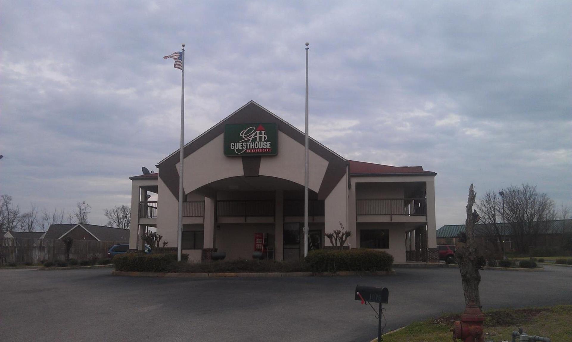 GuestHouse Inn Dothan photo 35