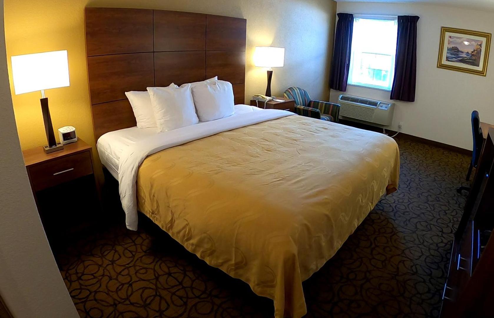 Quality Inn & Suites Manistique photo 2