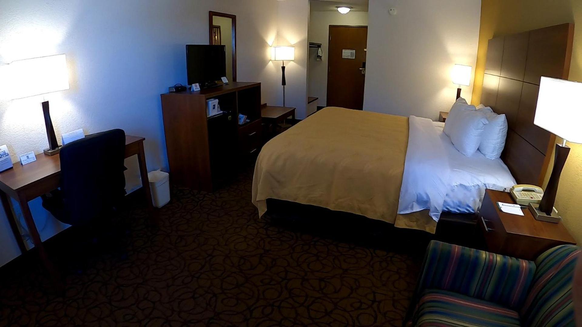 Quality Inn & Suites Manistique photo 10