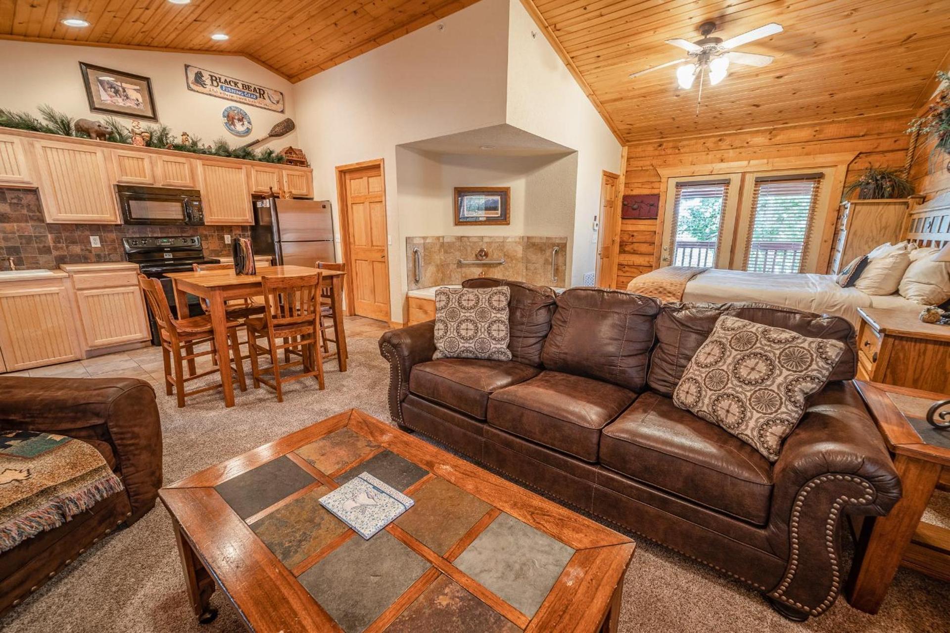 Cabins at Grand Mountain photo 37