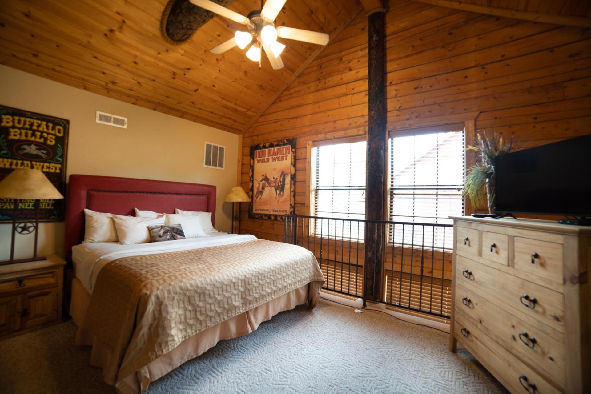 Cabins at Grand Mountain photo 31