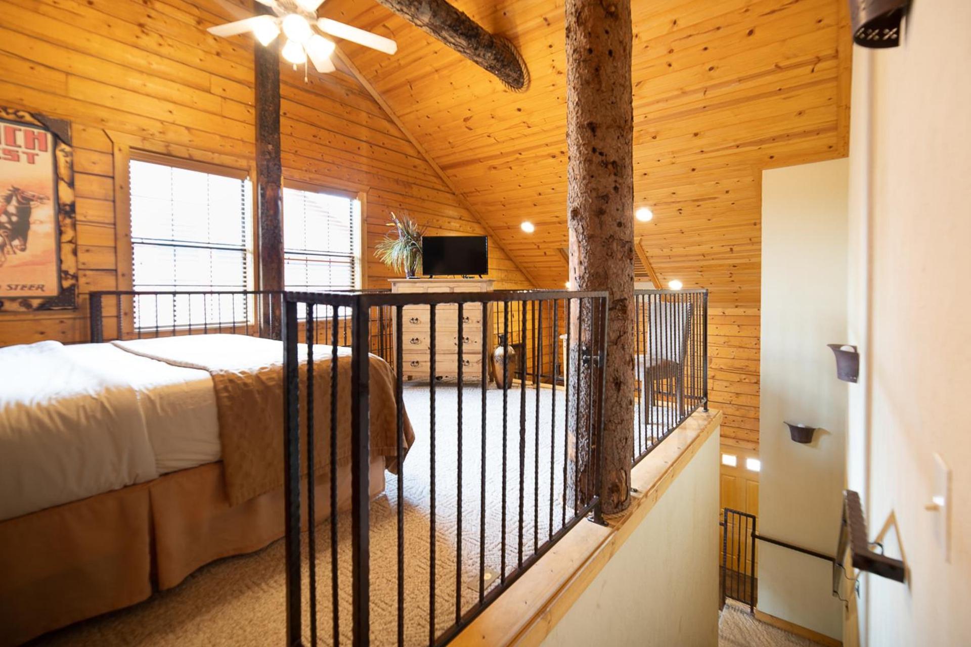 Cabins at Grand Mountain photo 32