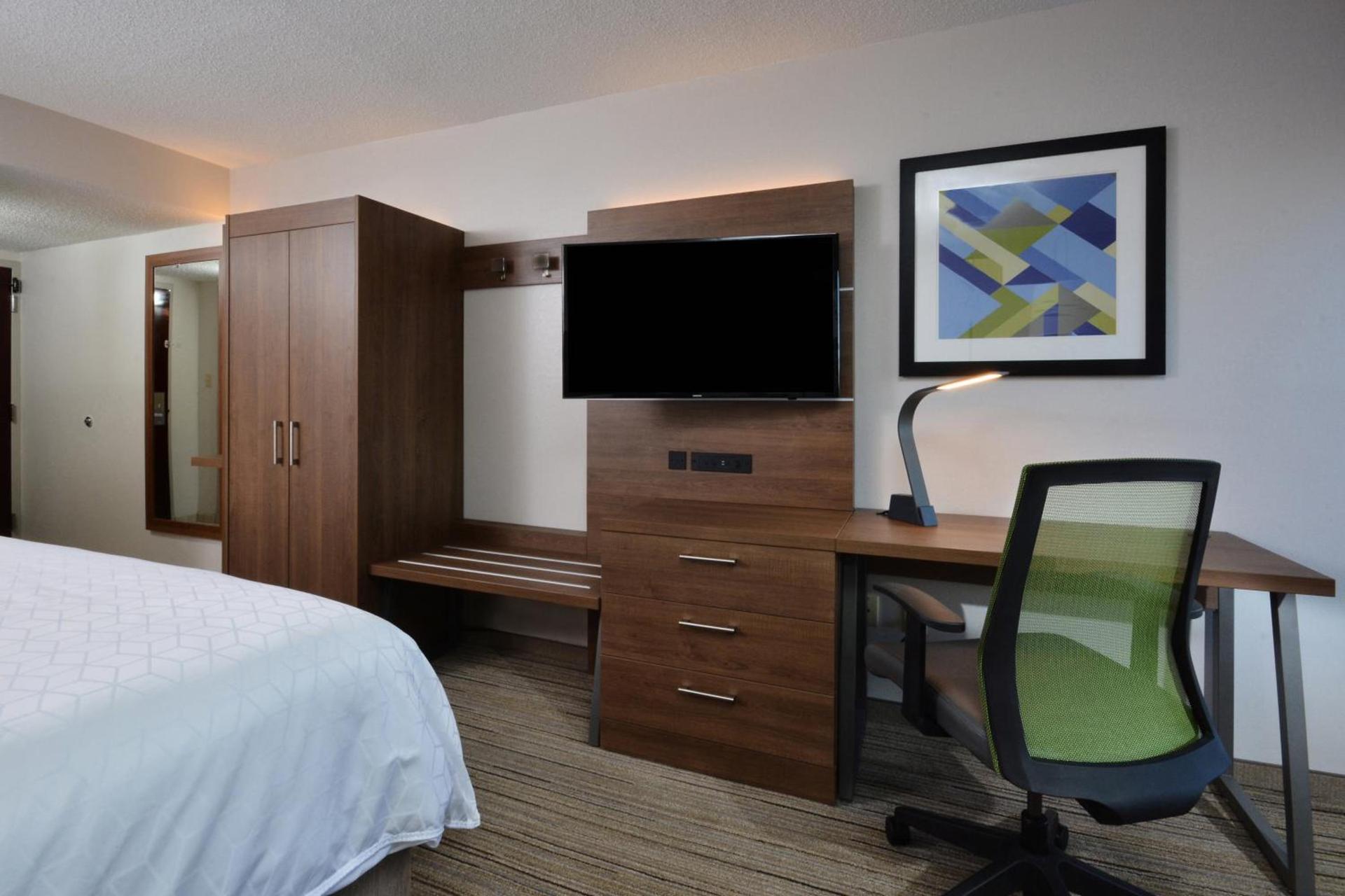 Holiday Inn Express Durham by IHG photo 15