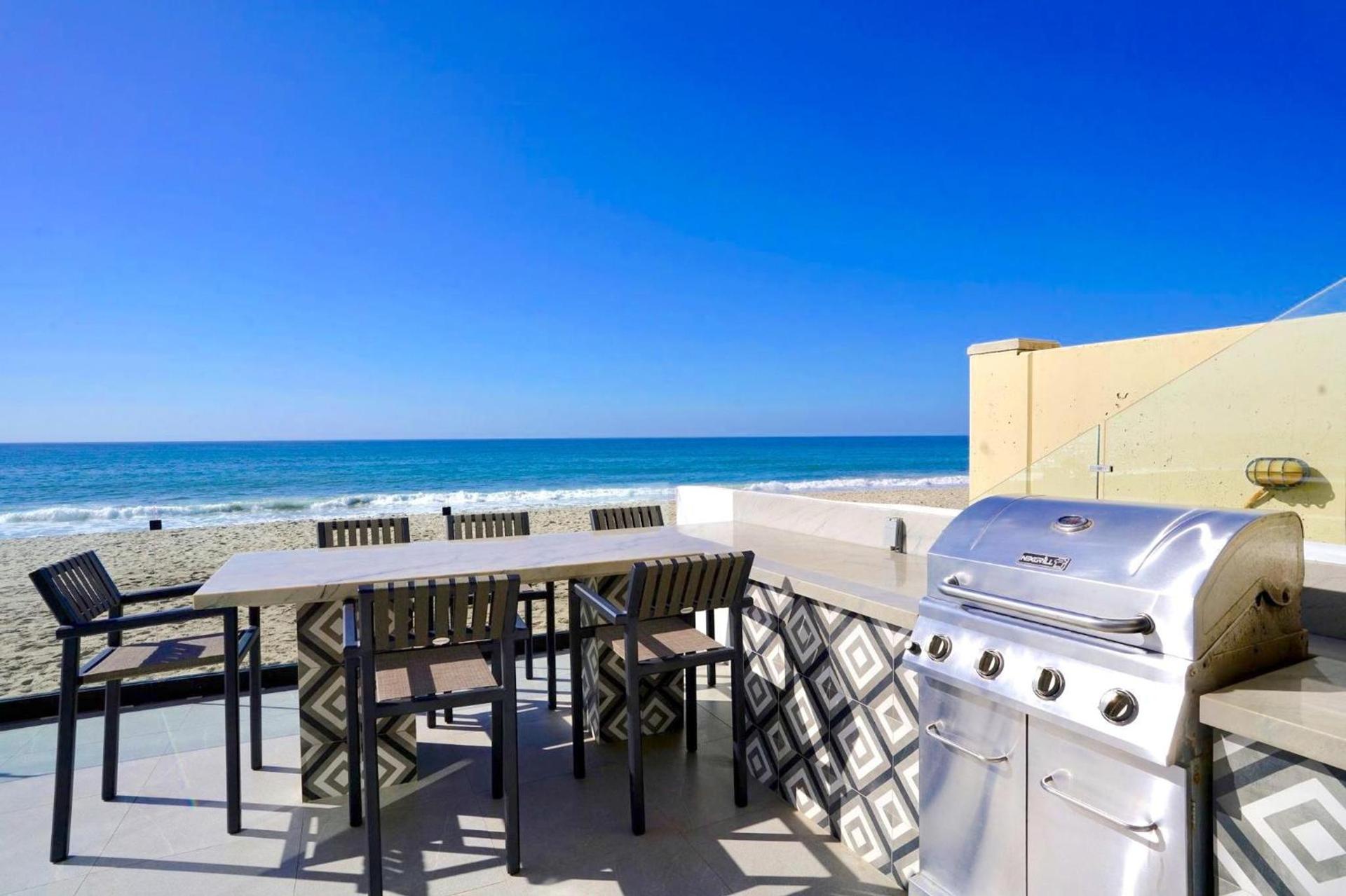 Ocean Villas Beach Front photo 4