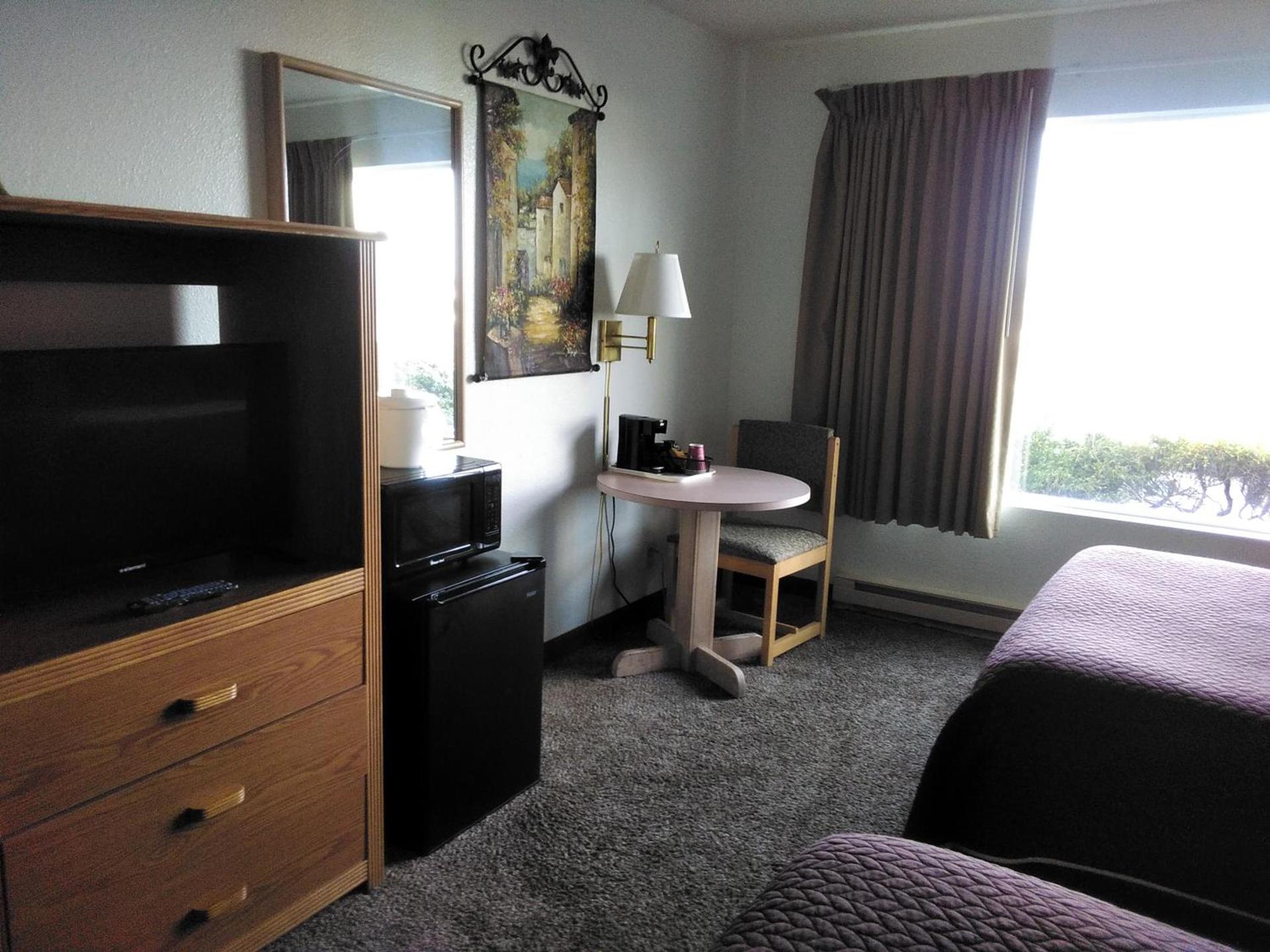 Waldport Bayfront Hotel & Restaurant photo 5
