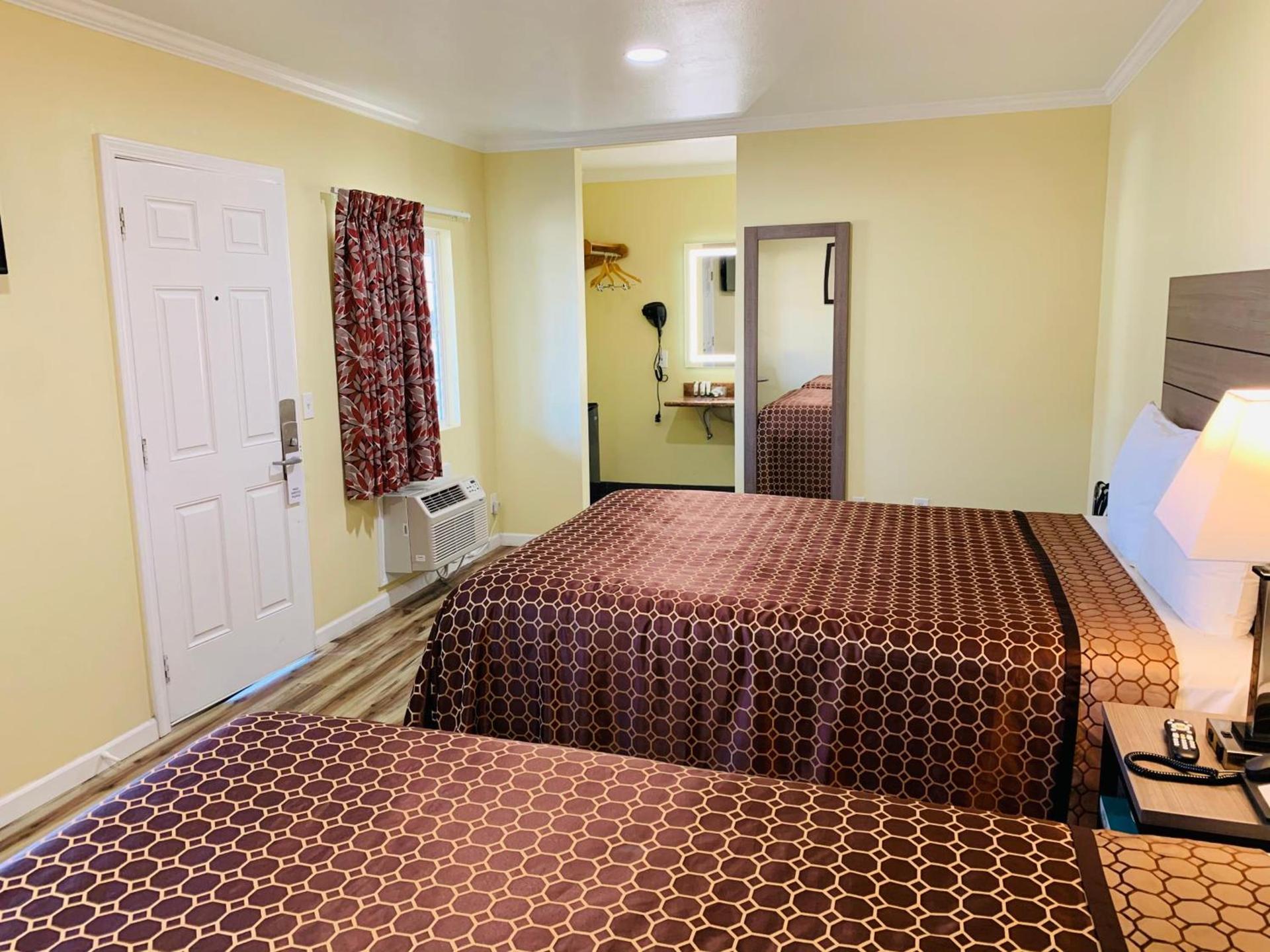 Central Coast Inn photo 30