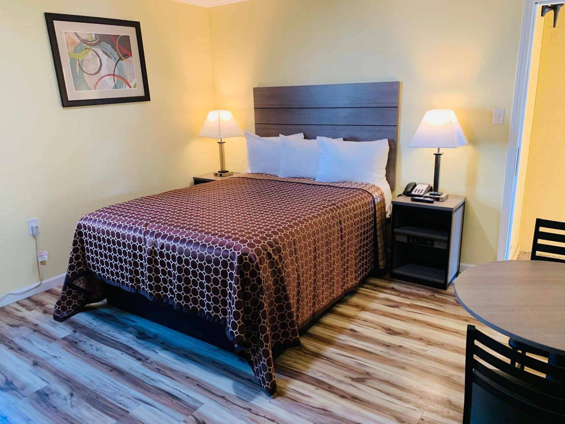 Central Coast Inn photo 32