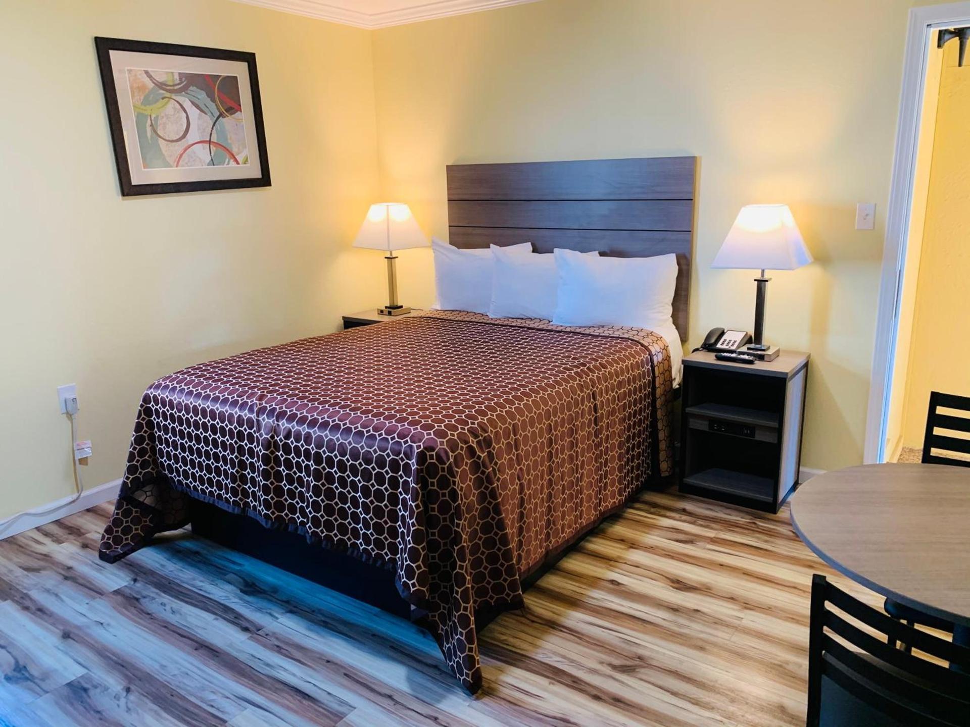 Central Coast Inn photo 27