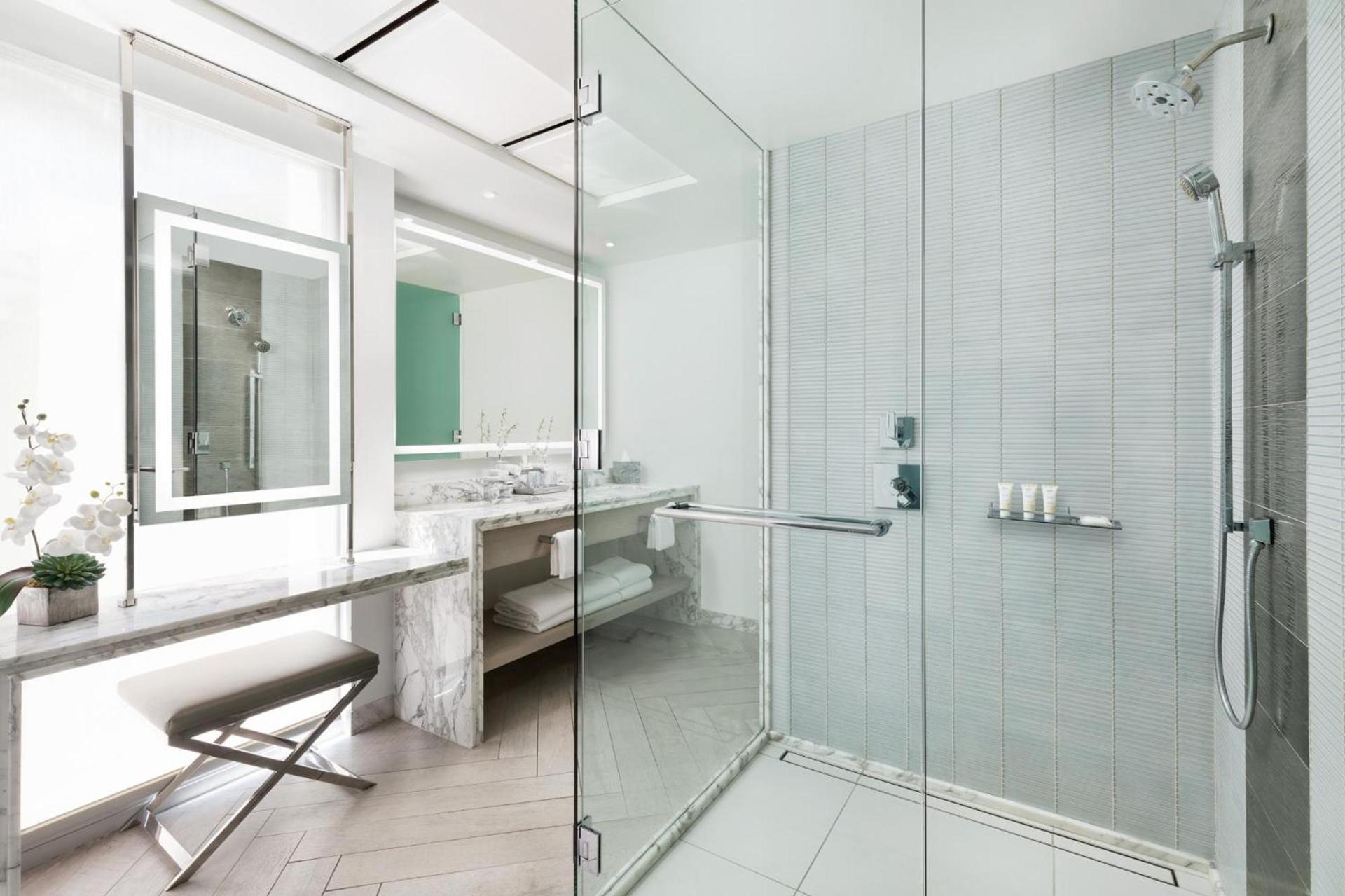 H2O Suites- Adults Only photo 24