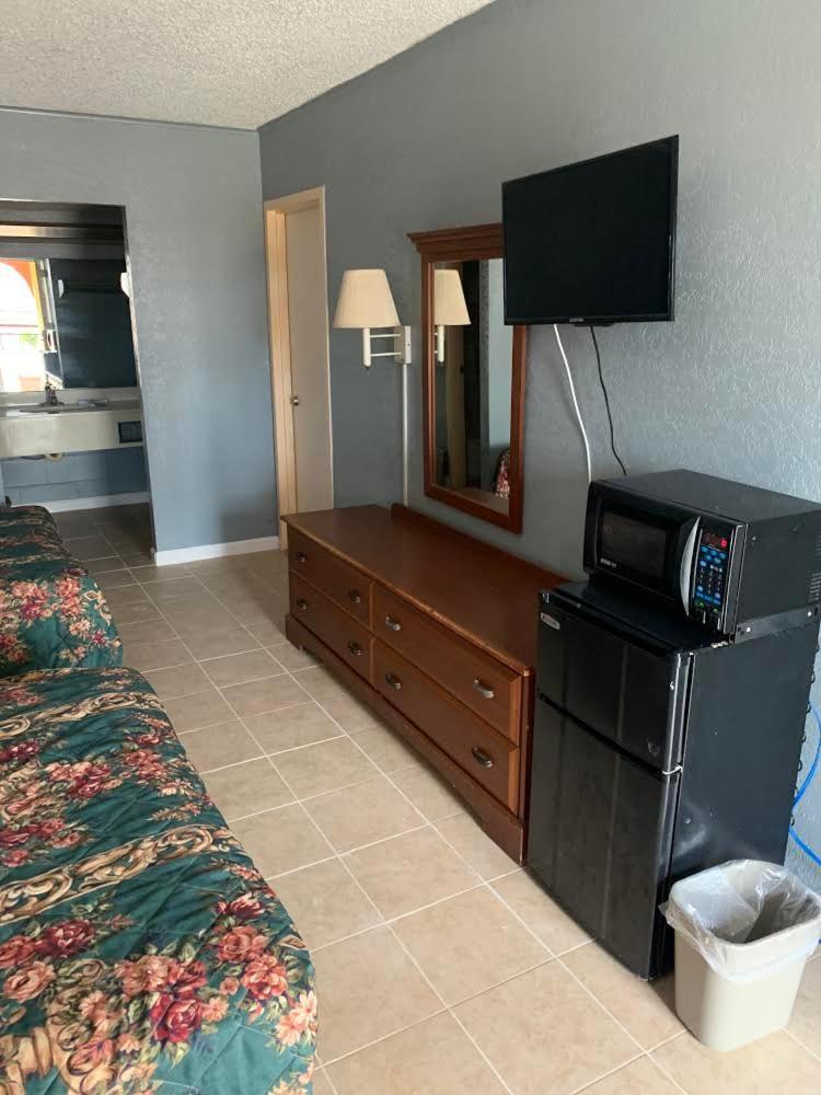 Executive Inn Mercedes Weslaco photo 15
