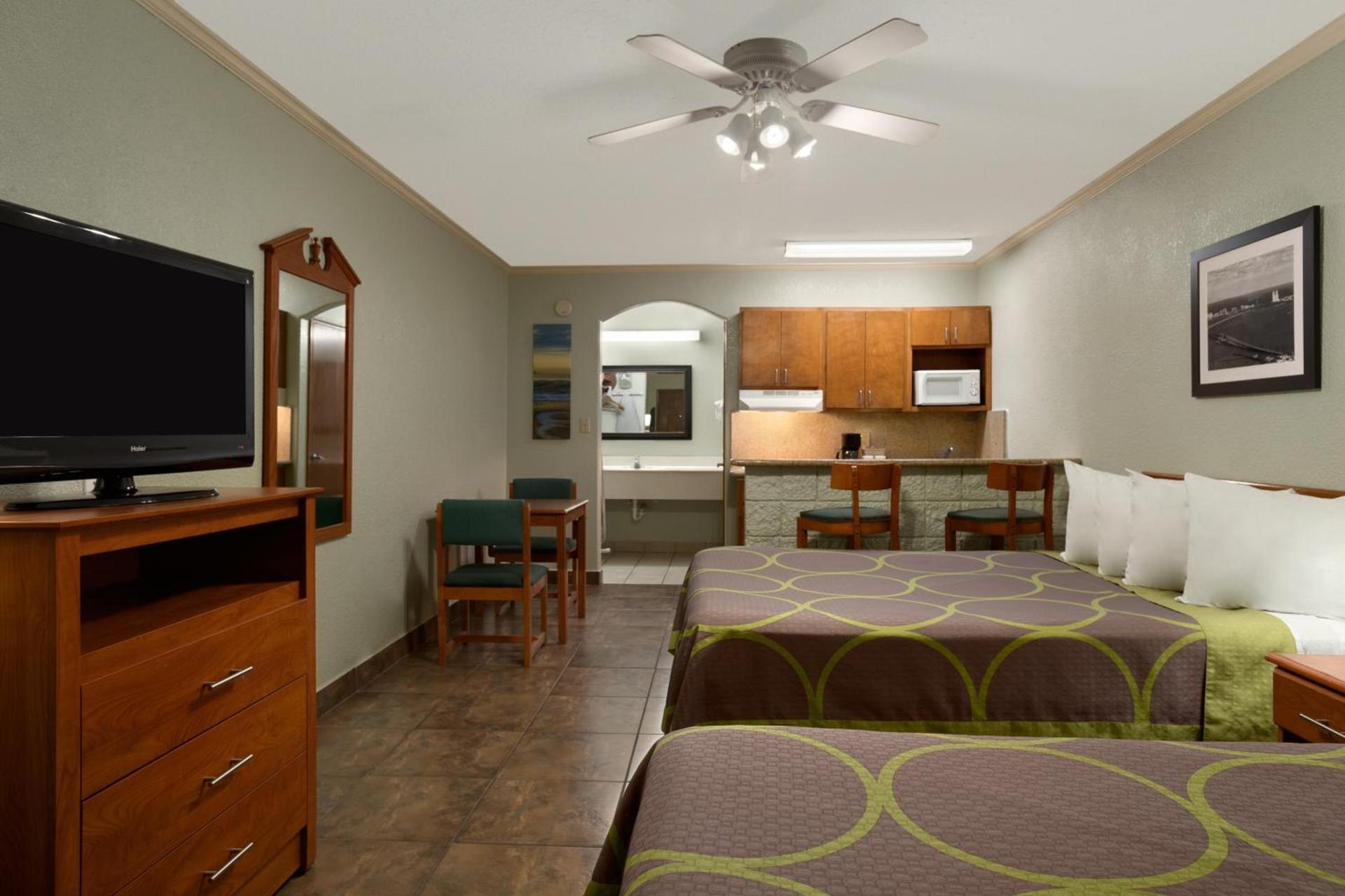 Super 8 by Wyndham South Padre Island photo 38