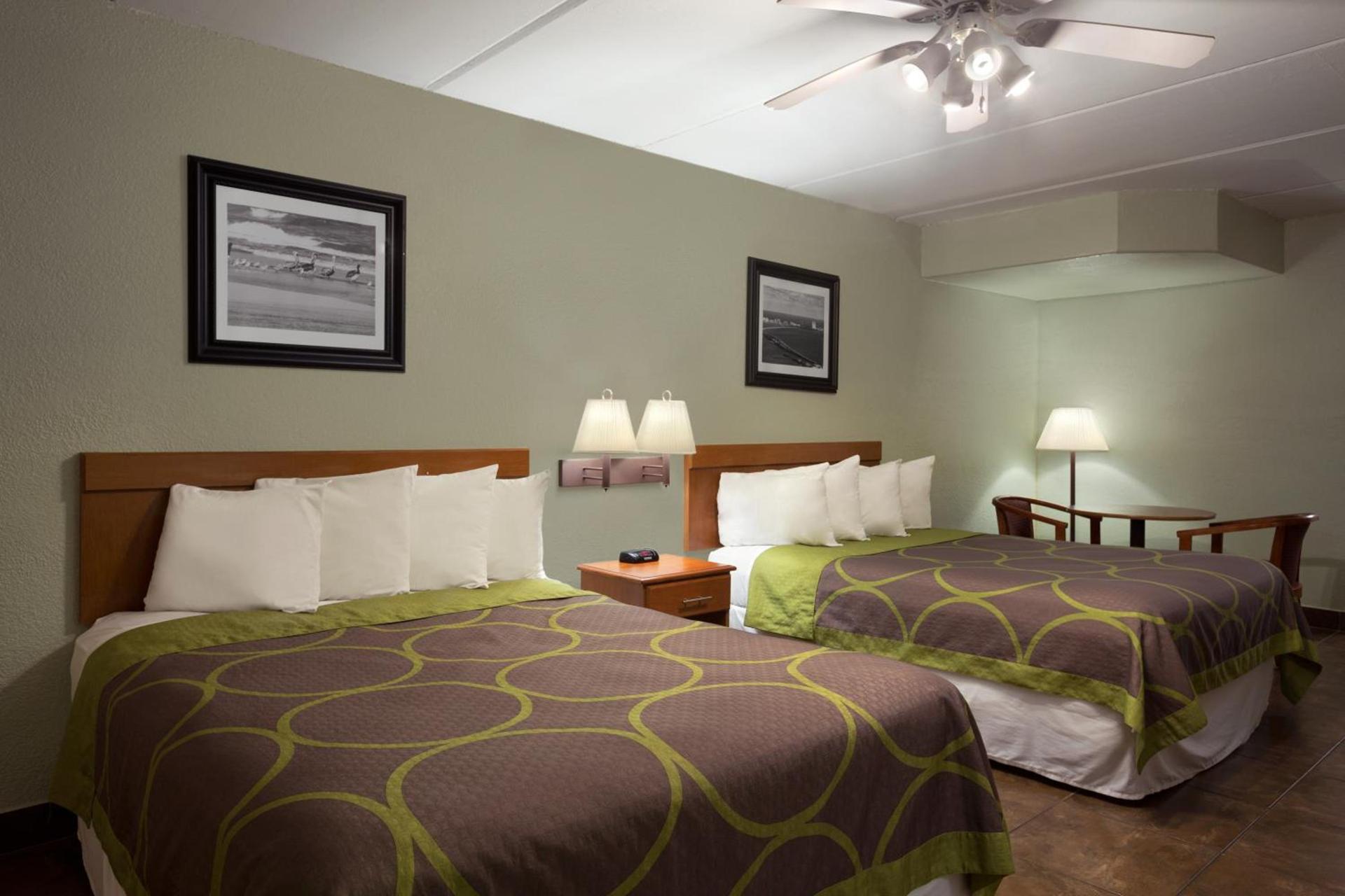 Super 8 by Wyndham South Padre Island photo 41