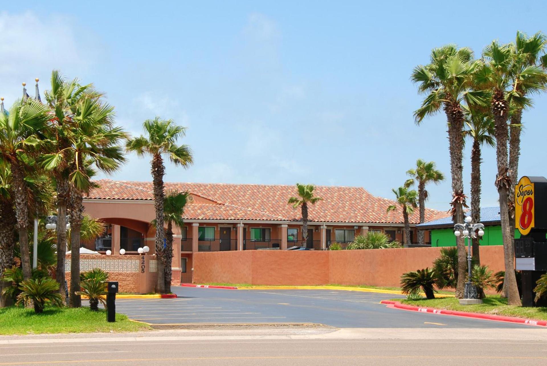 Super 8 by Wyndham South Padre Island photo 13