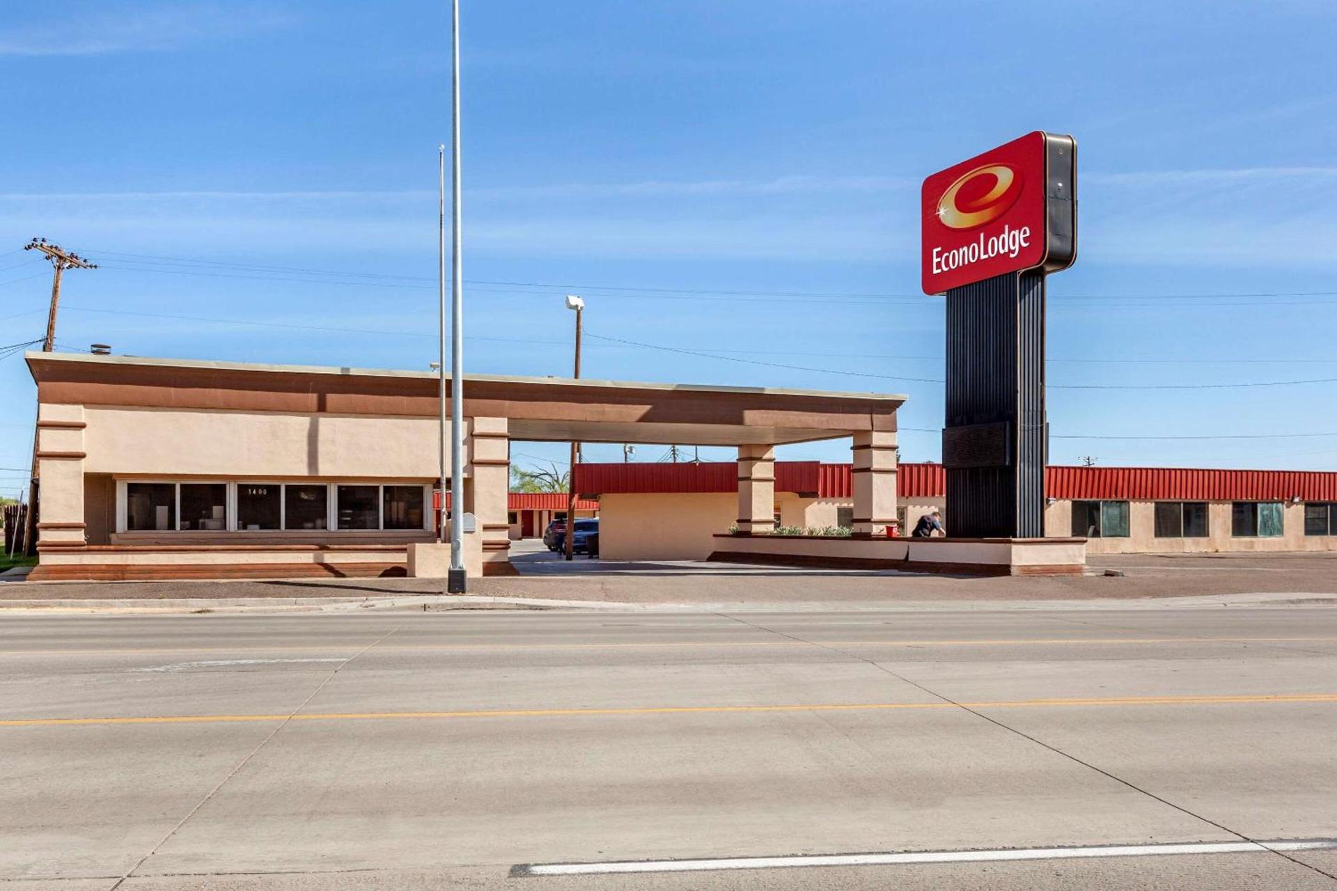 Econo Lodge Clovis photo 2