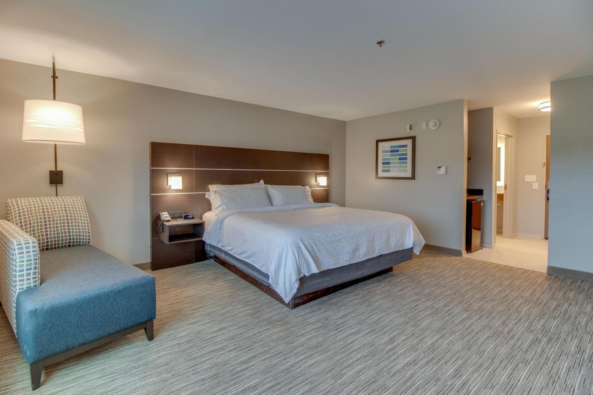 Holiday Inn Express & Suites - Union City by IHG photo 44