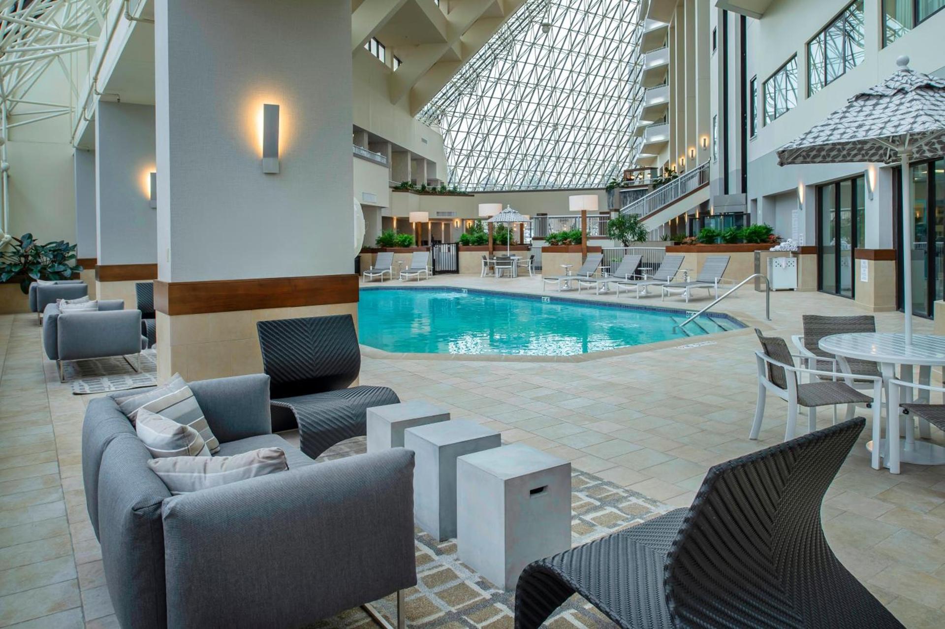 Crowne Plaza Hotel St. Louis Airport by IHG photo 11