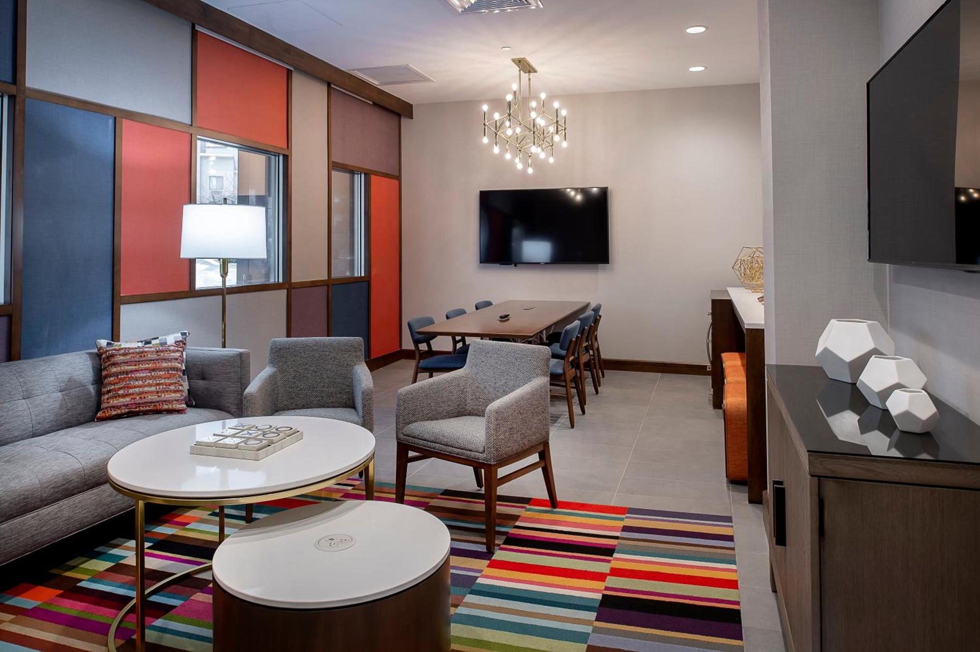 Crowne Plaza Hotel St. Louis Airport by IHG photo 20