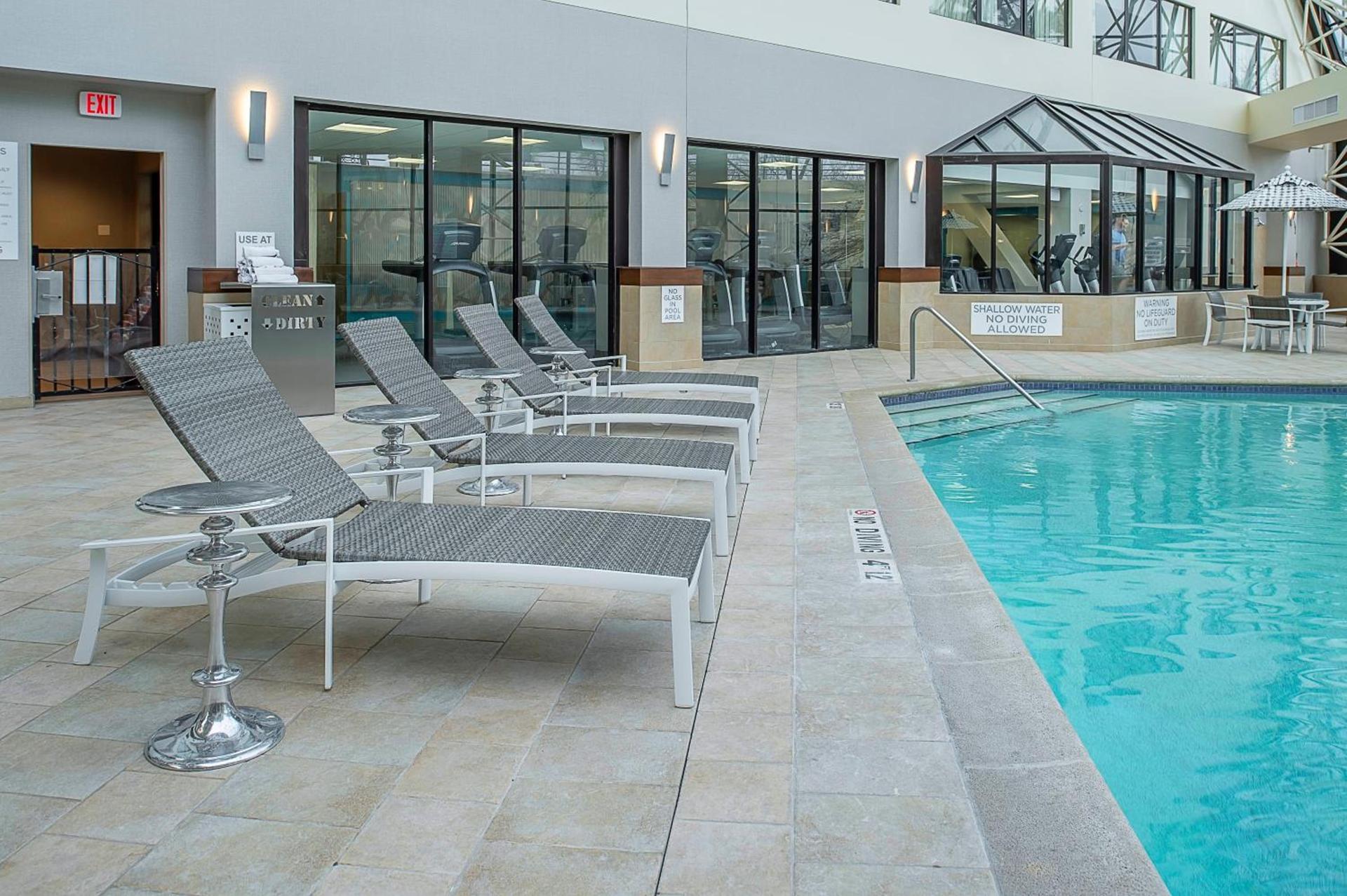 Crowne Plaza Hotel St. Louis Airport by IHG photo 12