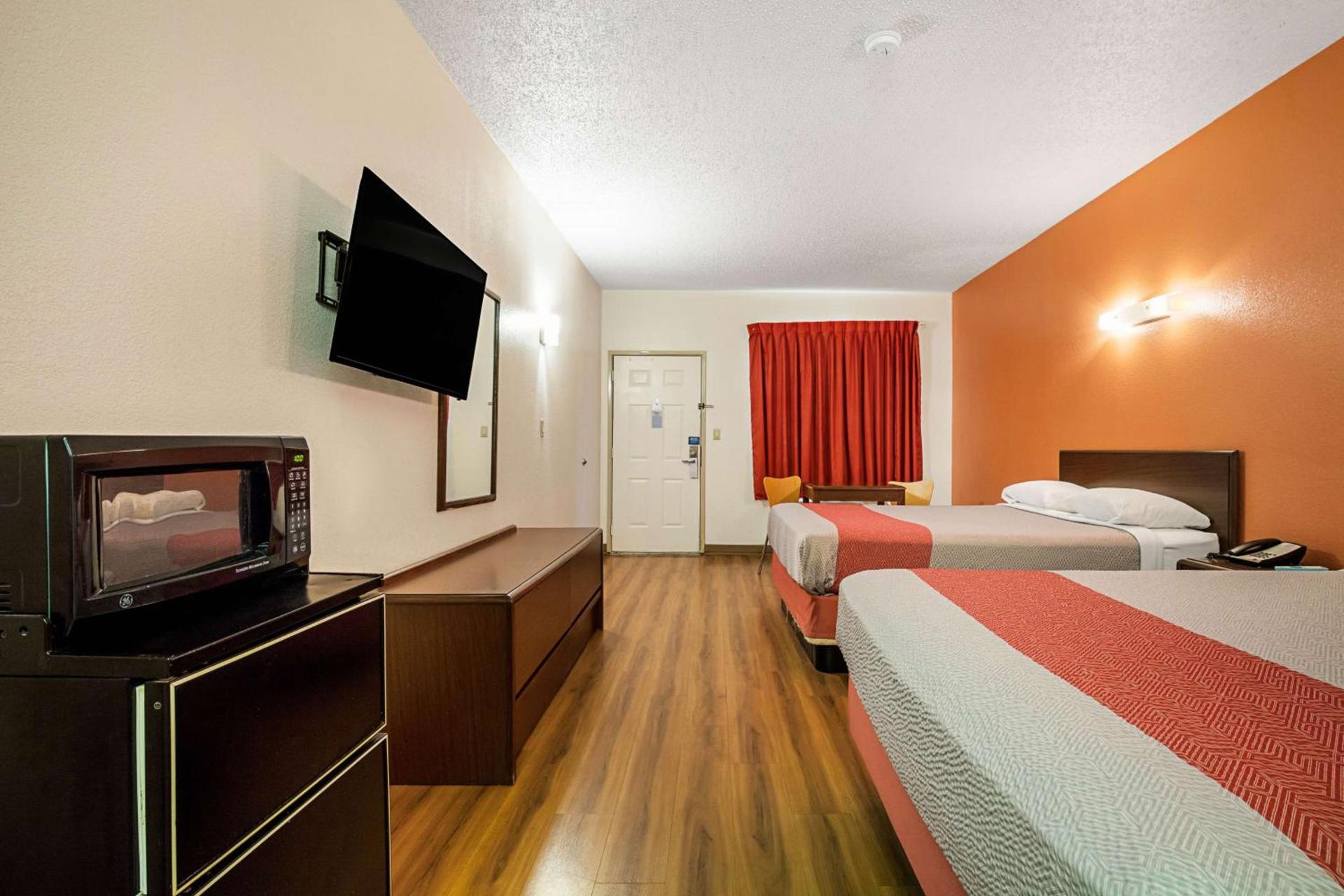 Motel 6-Covington, TN photo 10