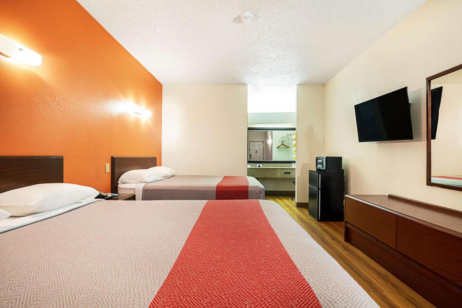 Motel 6-Covington, TN photo 8