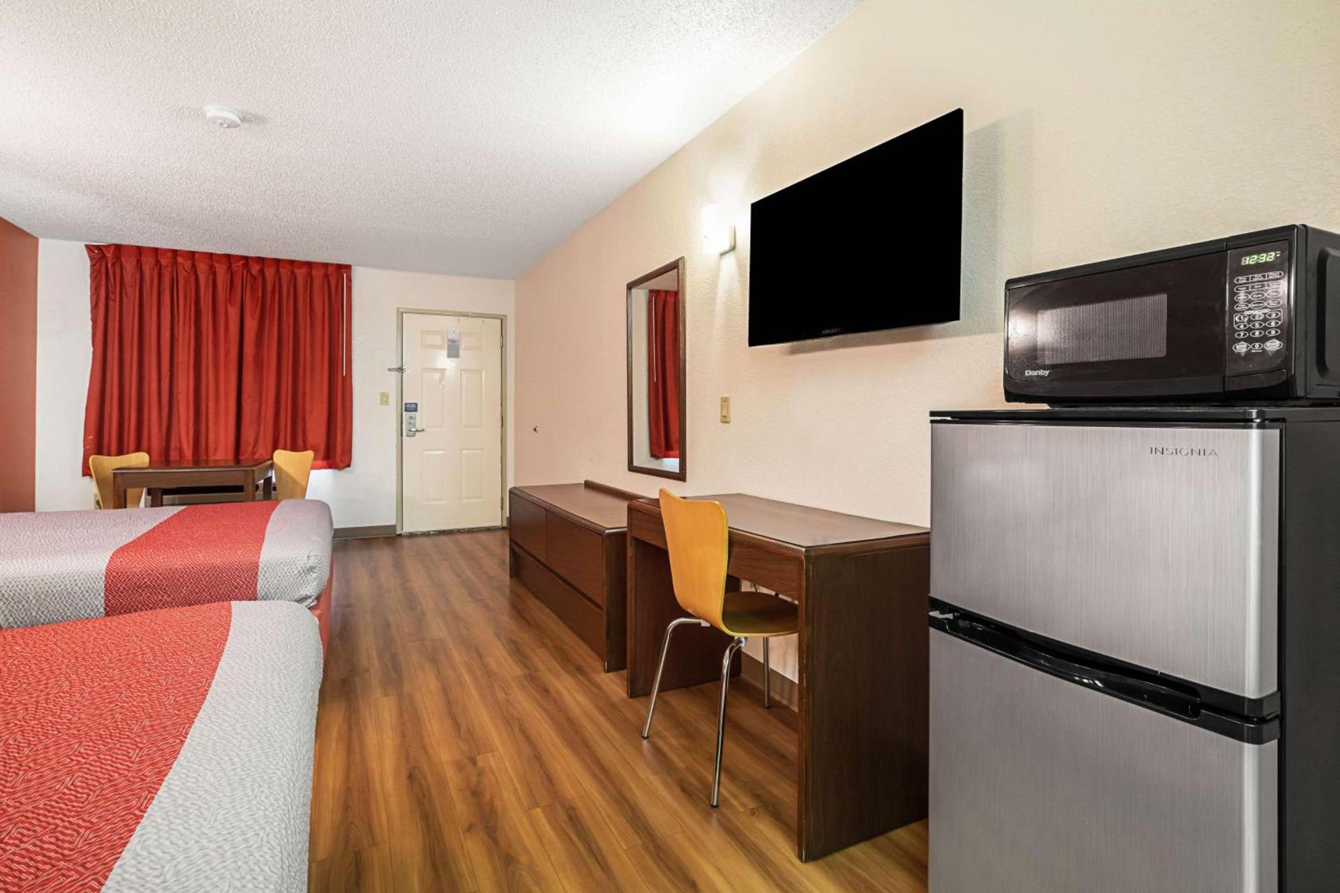 Motel 6-Covington, TN photo 18