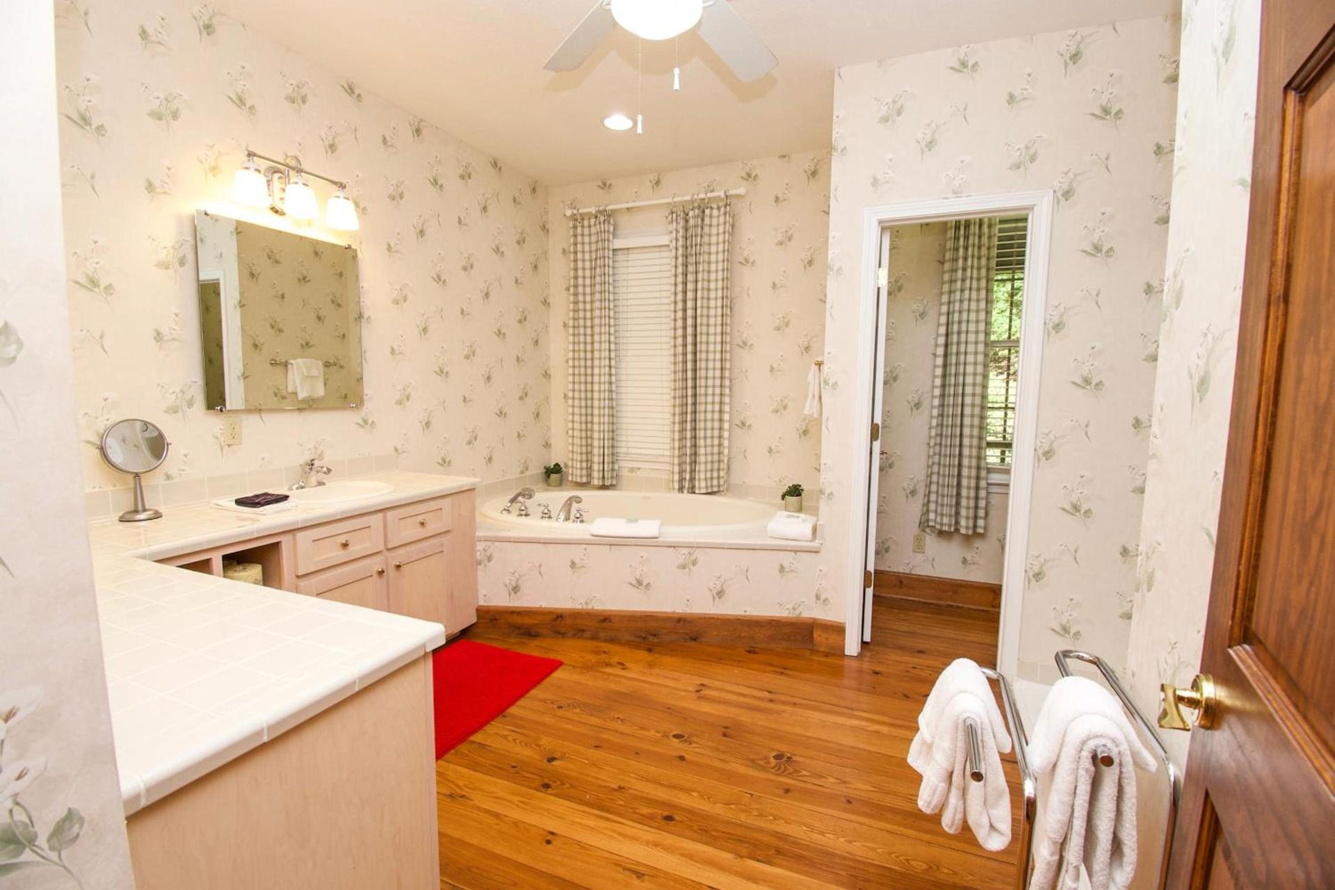 Paradise Hills, Winery Resort & Spa photo 13