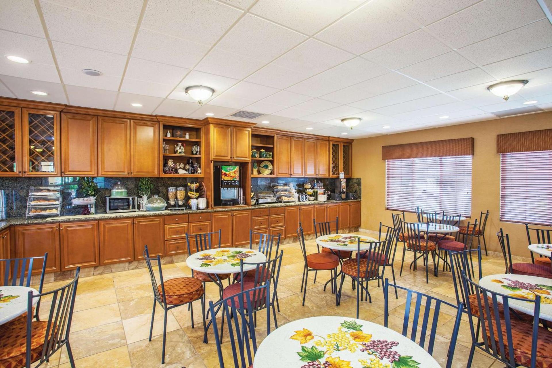 La Quinta by Wyndham Paso Robles photo 44