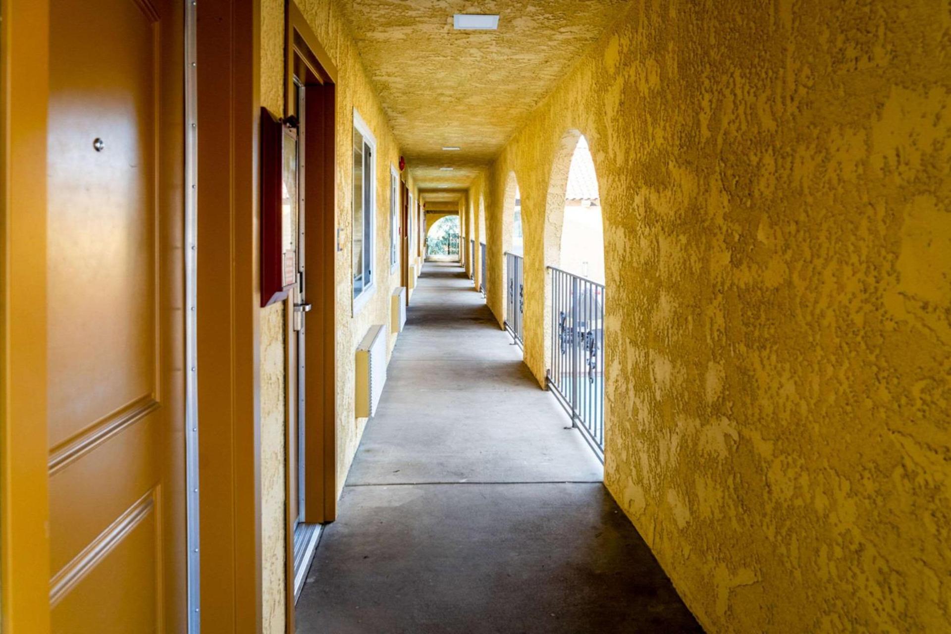 Rodeway Inn & Suites Colton-Riverside photo 30