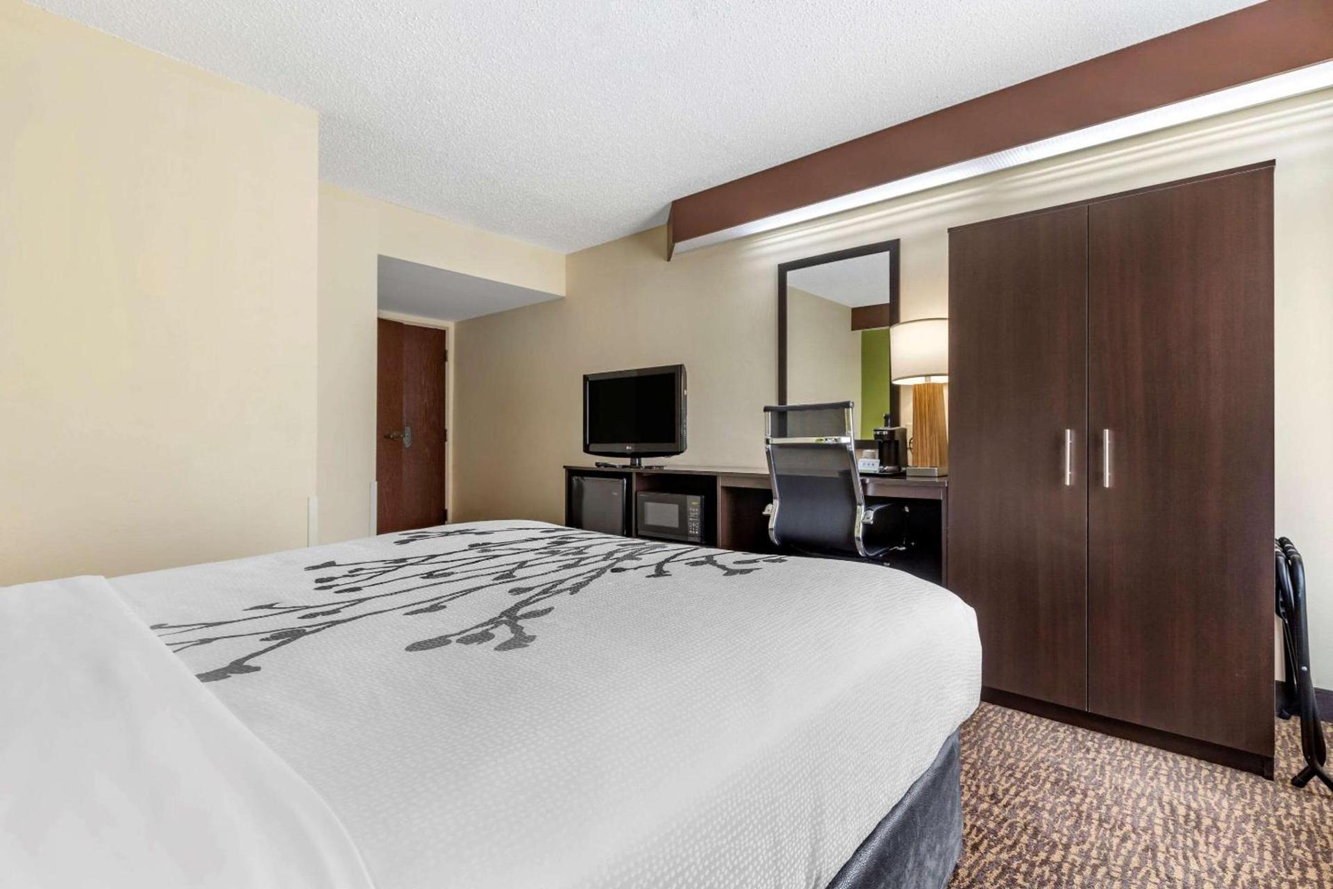 Sleep Inn Matthews-Charlotte photo 13