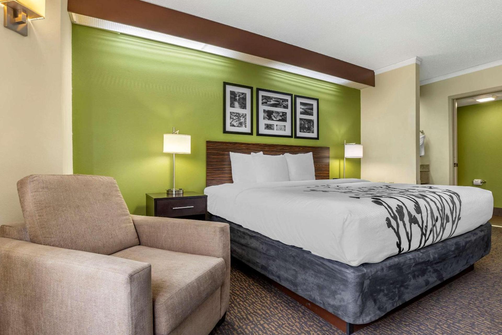 Sleep Inn Matthews-Charlotte photo 16