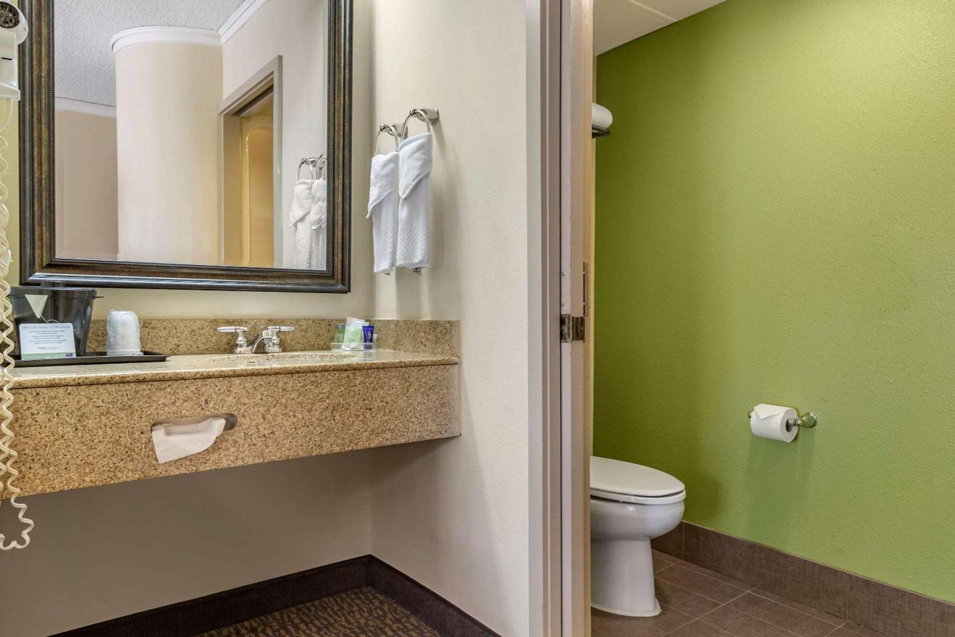 Sleep Inn Matthews-Charlotte photo 19