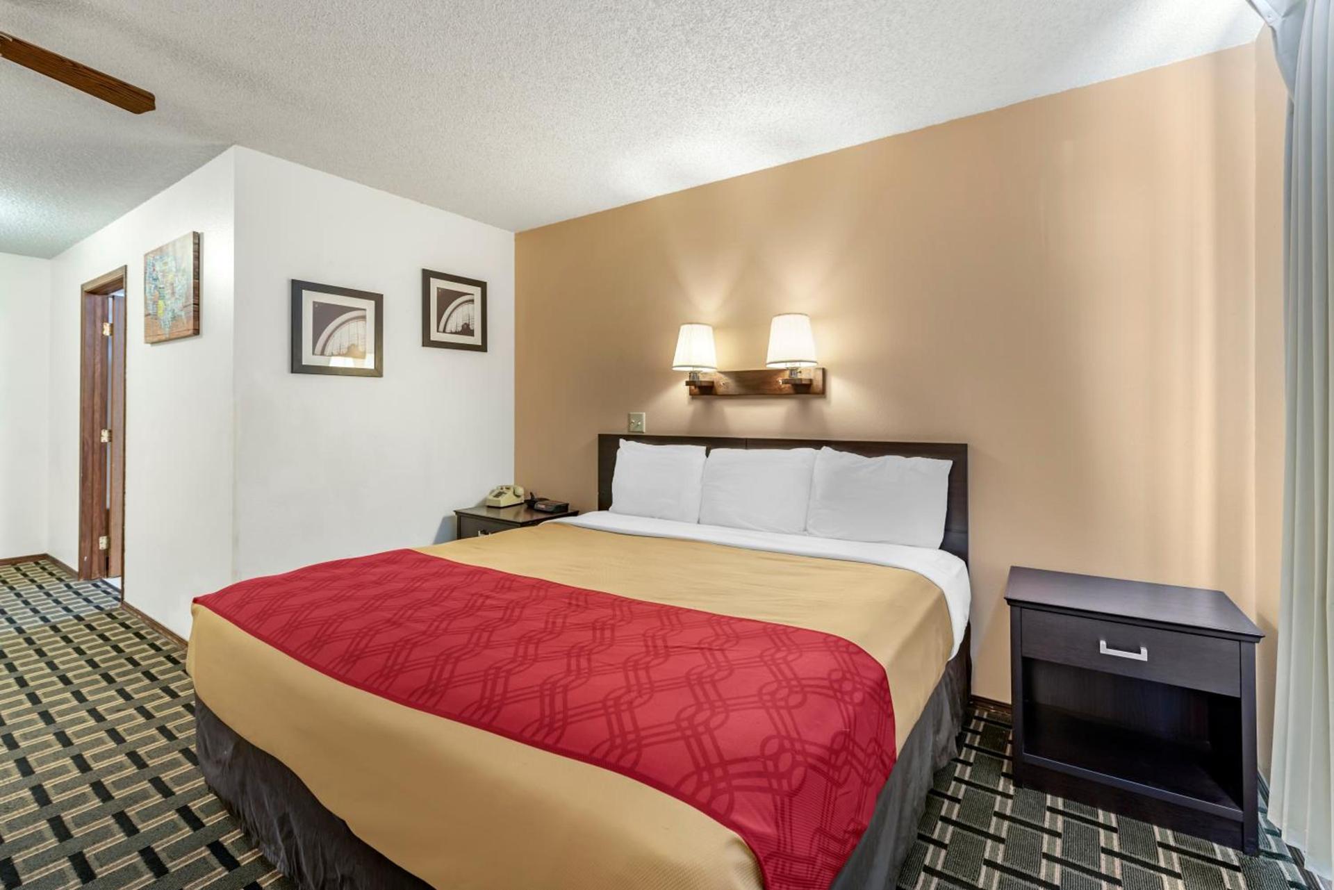 Econo Lodge La Junta photo 7