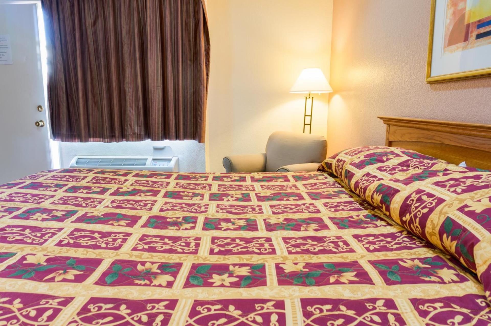 Mission Motel photo 12
