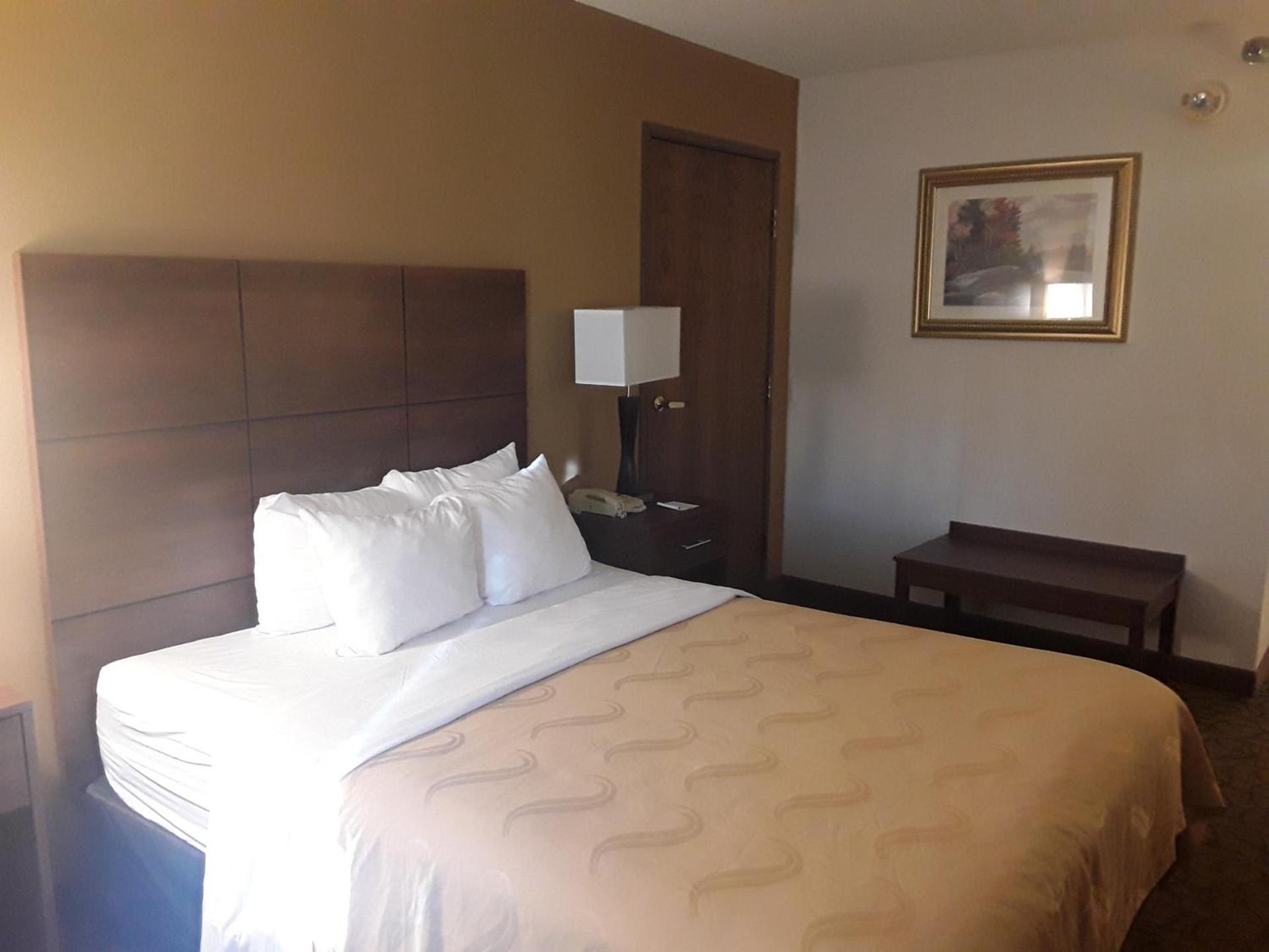 Quality Inn & Suites Manistique photo 4