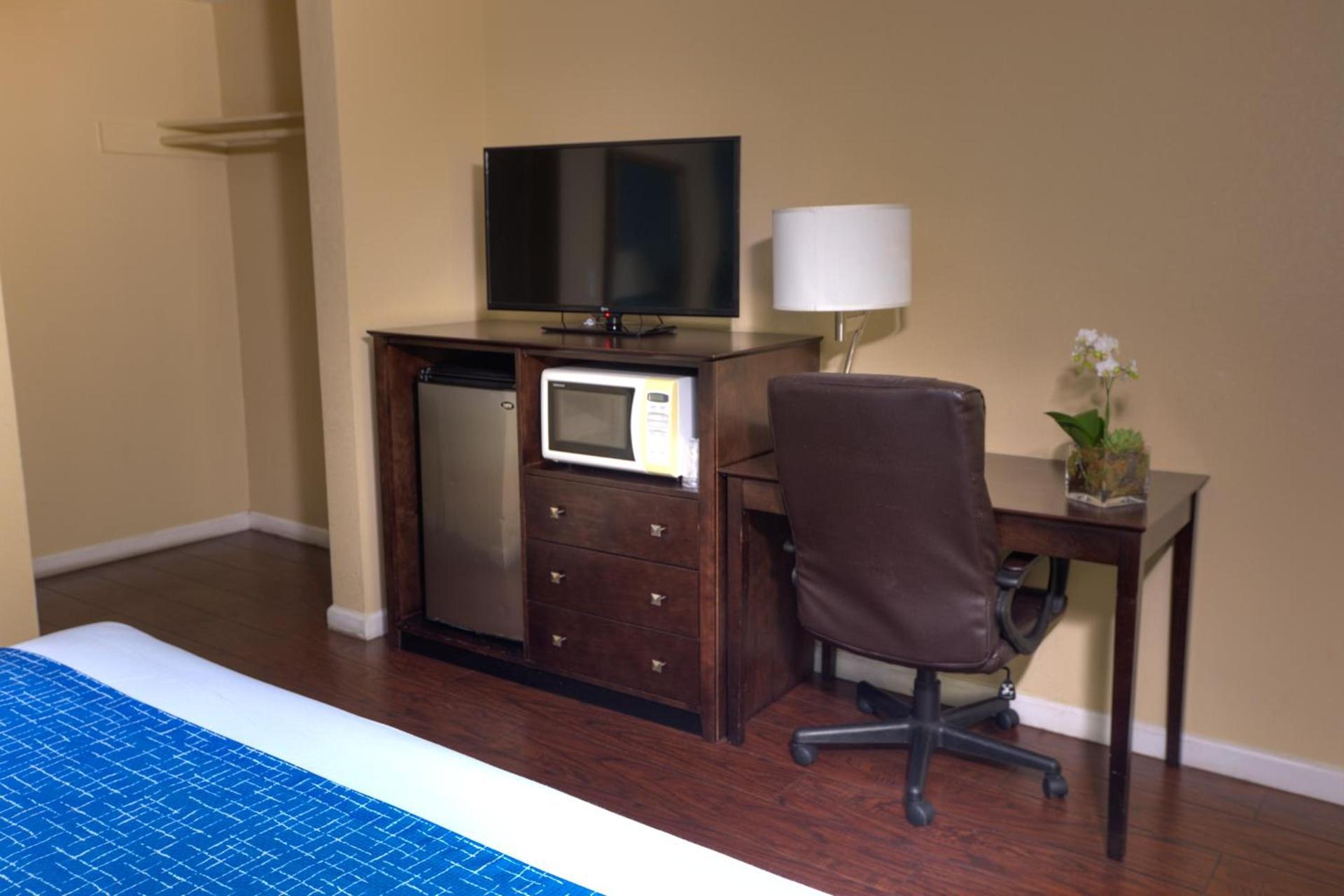 Sunrise Inn San Diego photo 11