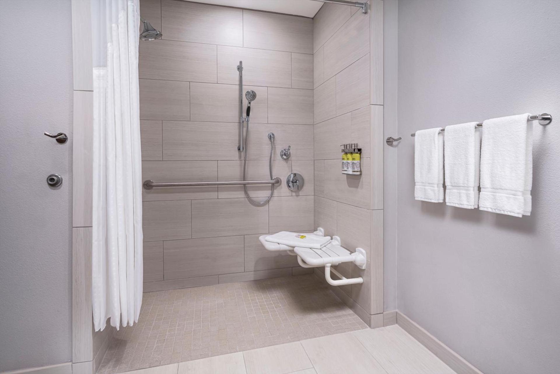 Holiday Inn Express & Suites - Odessa I-20 by IHG photo 3