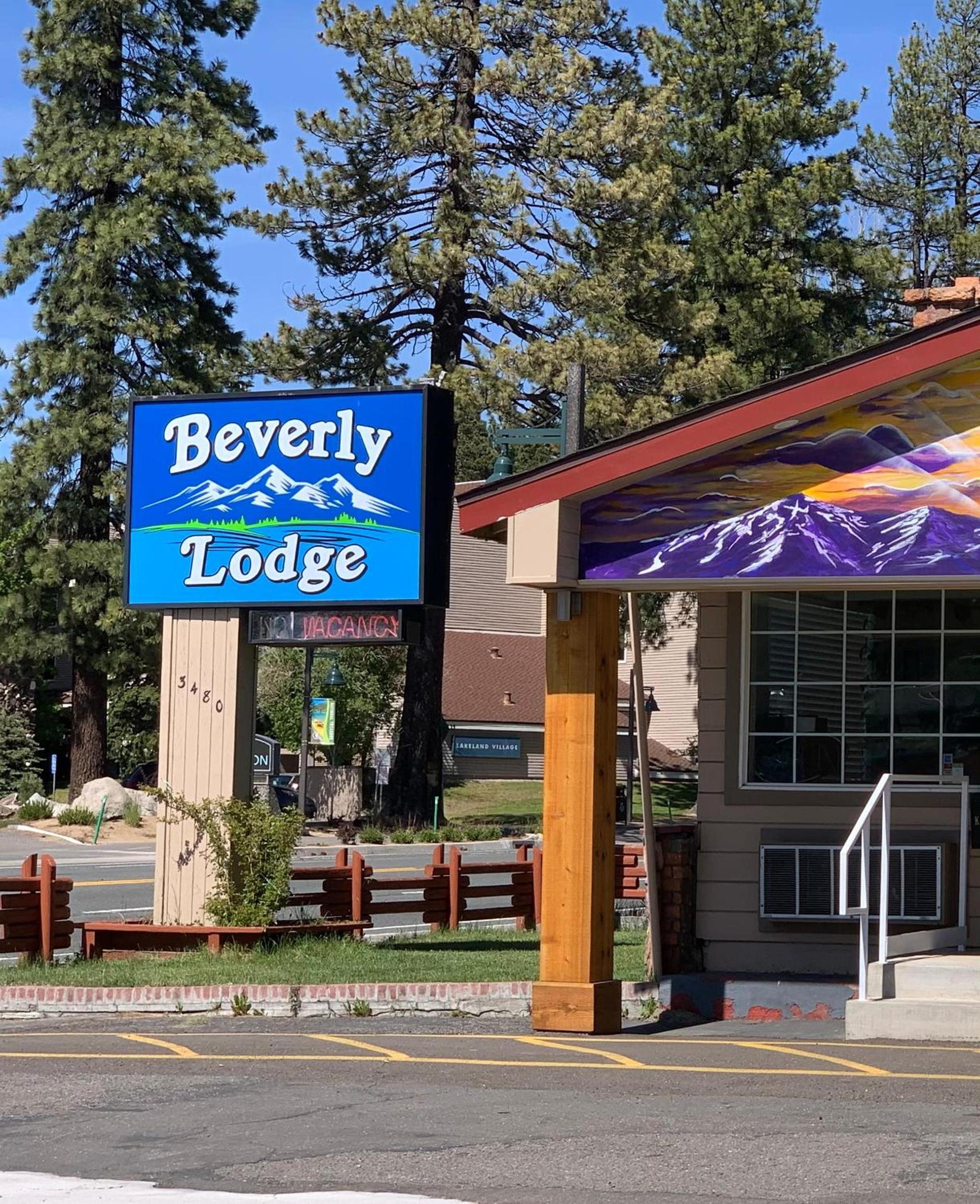 Beverly Lodge photo 8