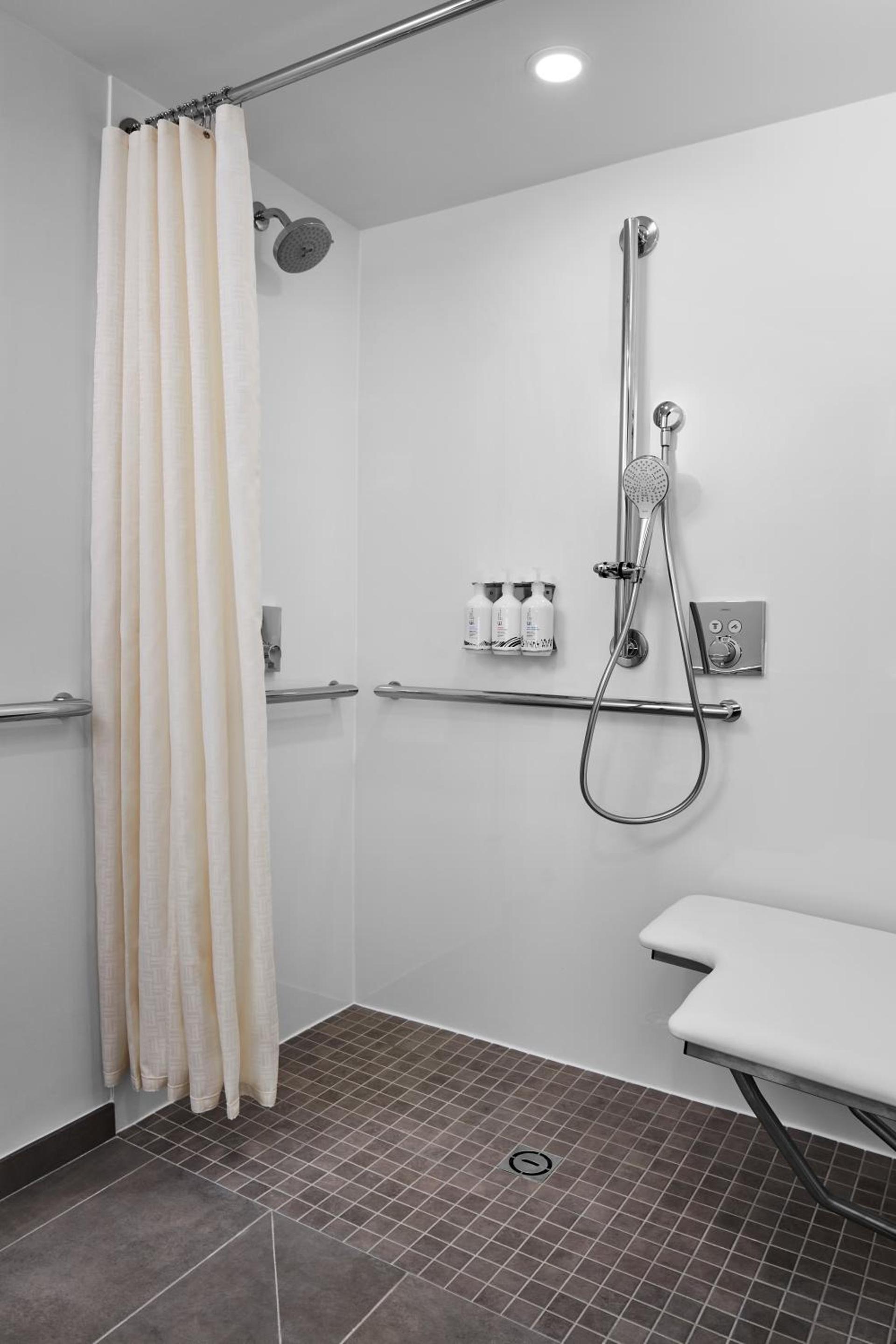 YOTEL Washington DC photo 92