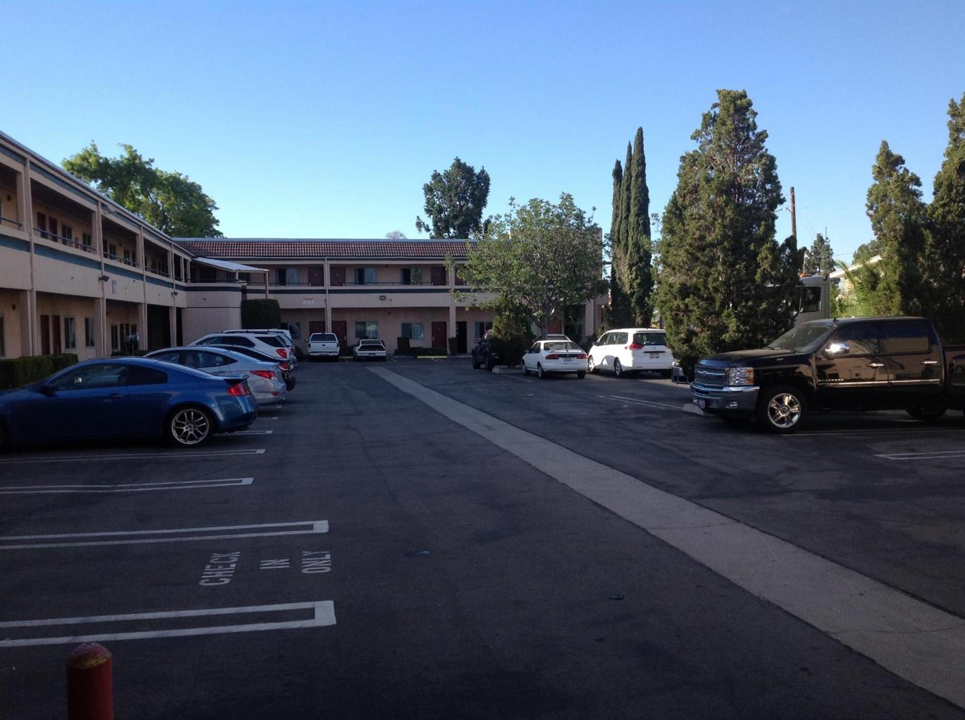 New Century Inn photo 10