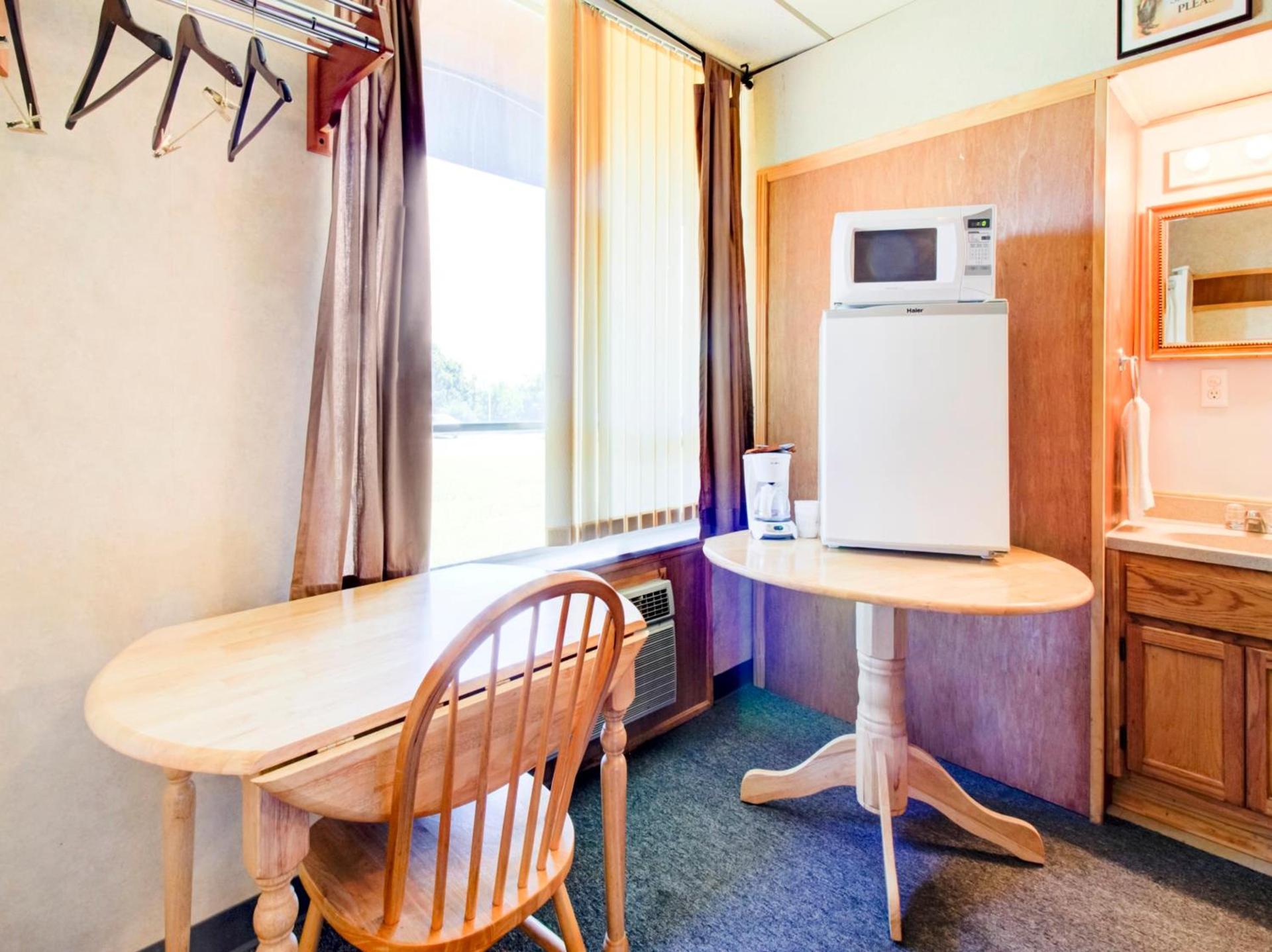 OYO Hotel Drumright I-44 OK photo 38