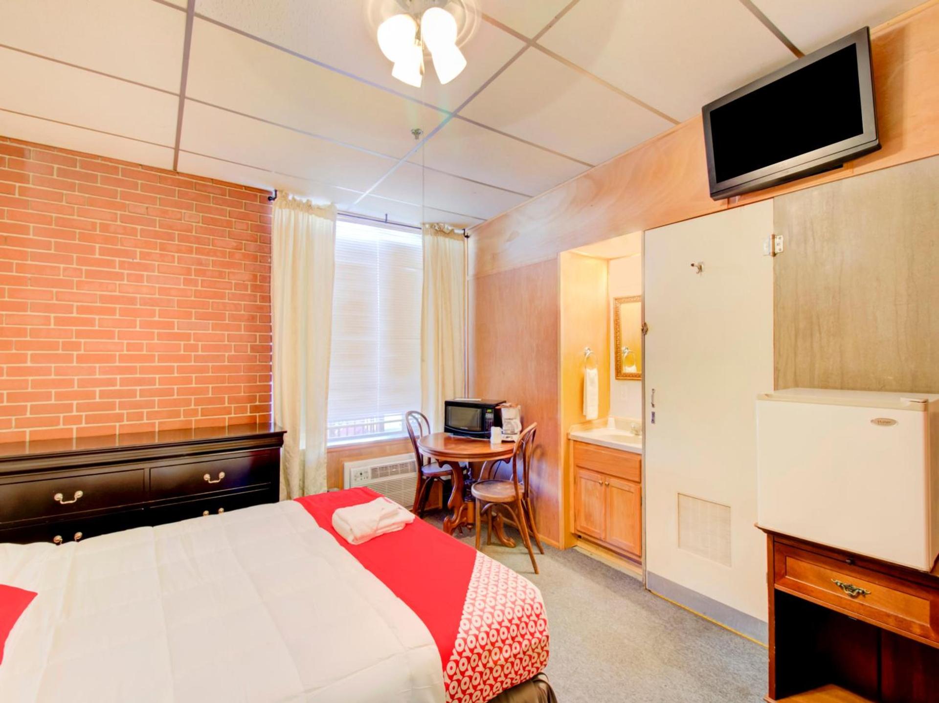 OYO Hotel Drumright I-44 OK photo 9
