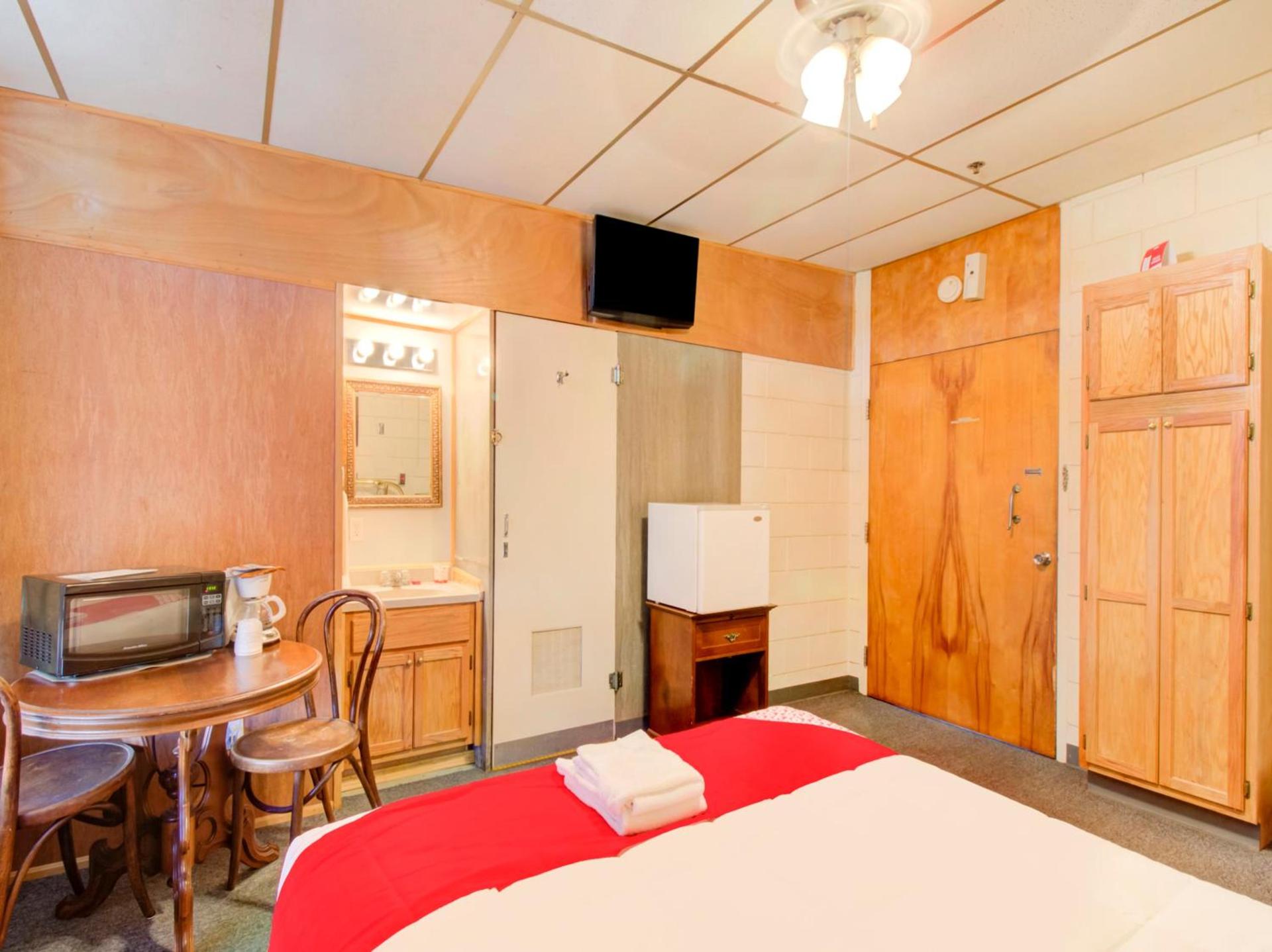 OYO Hotel Drumright I-44 OK photo 6